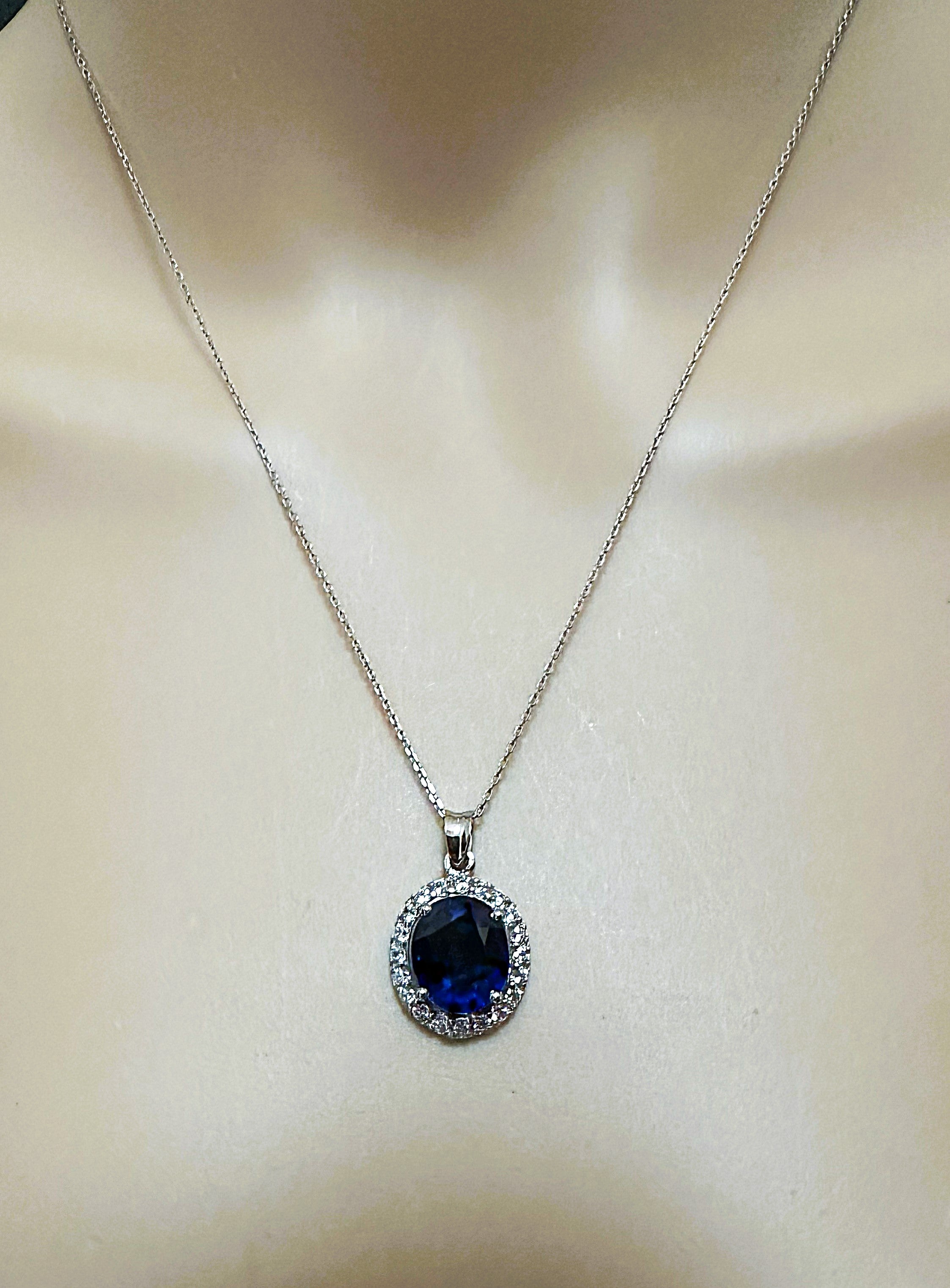 New African IF 5.50 ct Deep Blue Sapphire Sterling Necklace 18"