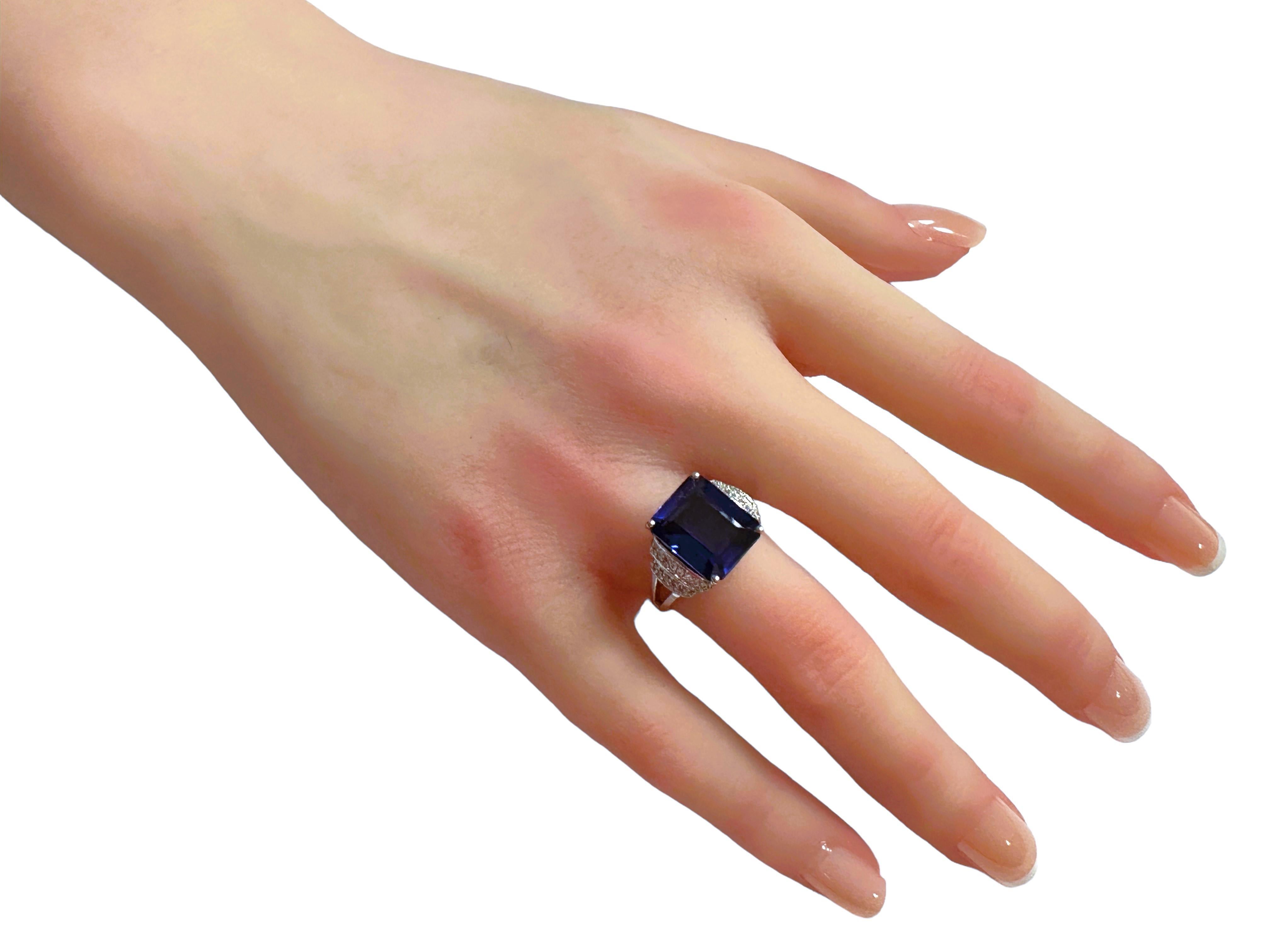 Afrikanischer IF 7,5 Karat tiefblauer Saphir & weißer Saphir Sterling Ring Größe 6, neu, Afrikanisch (Ovalschliff)