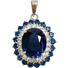 New African Kashmir Blue Oval 8.10 Carat Sapphire & Cz Pendant