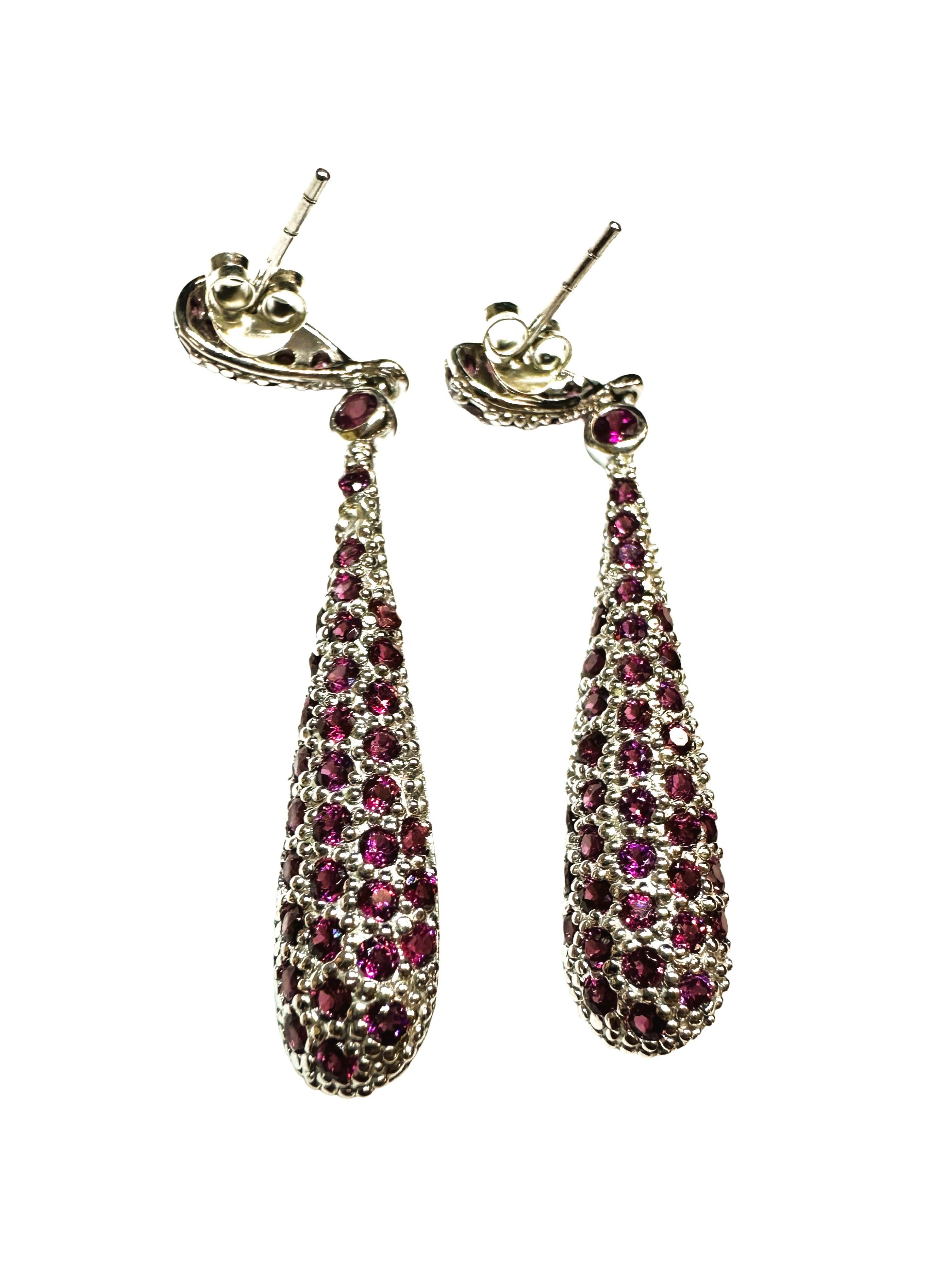 New African Rhodolite Granat 14k WG plattiert Sterling Post Ohrringe im Zustand „Neu“ in Eagan, MN