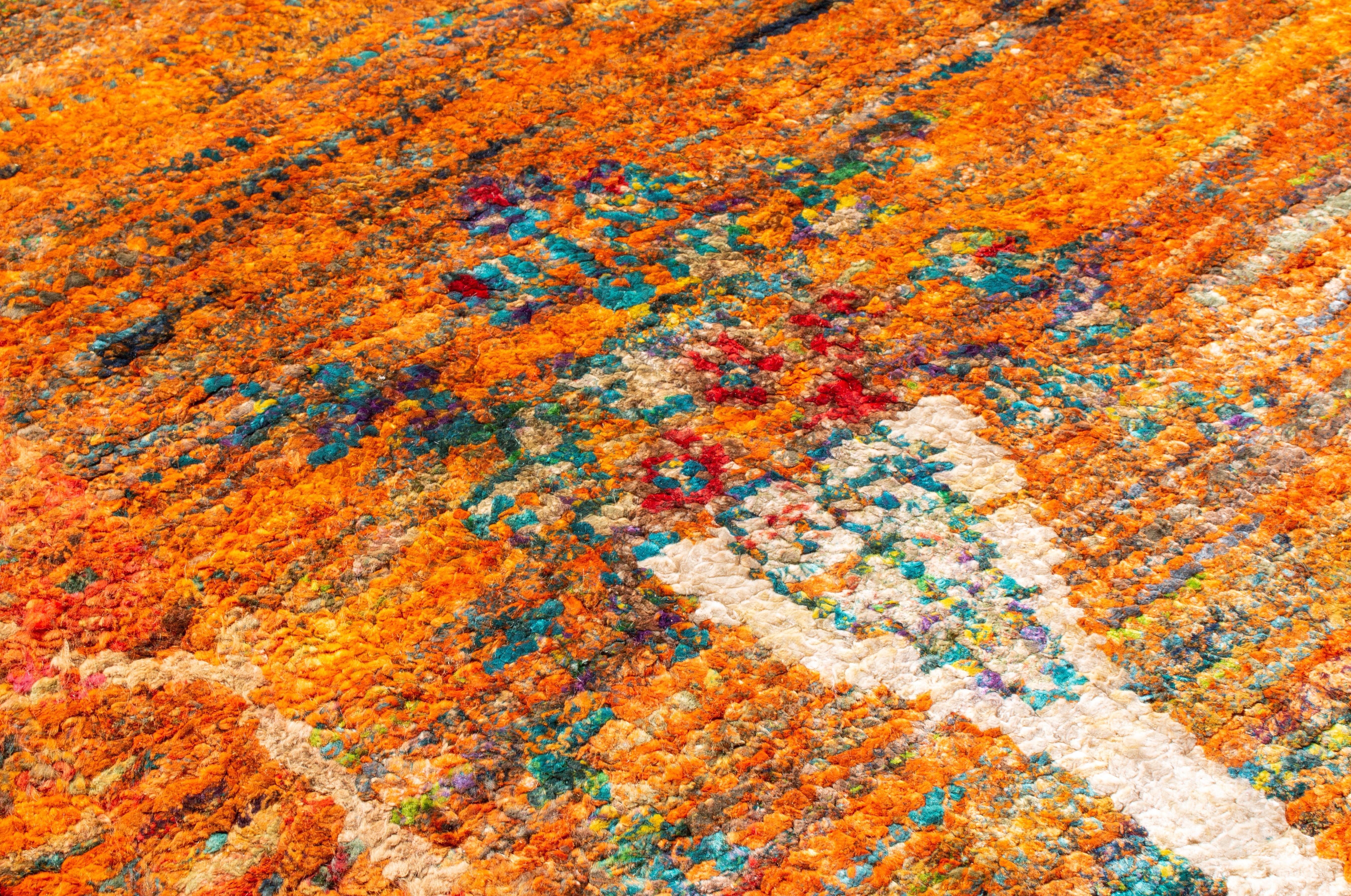 New Agra Transitional Red and Orange Silk Rug In New Condition In Long Island City, NY