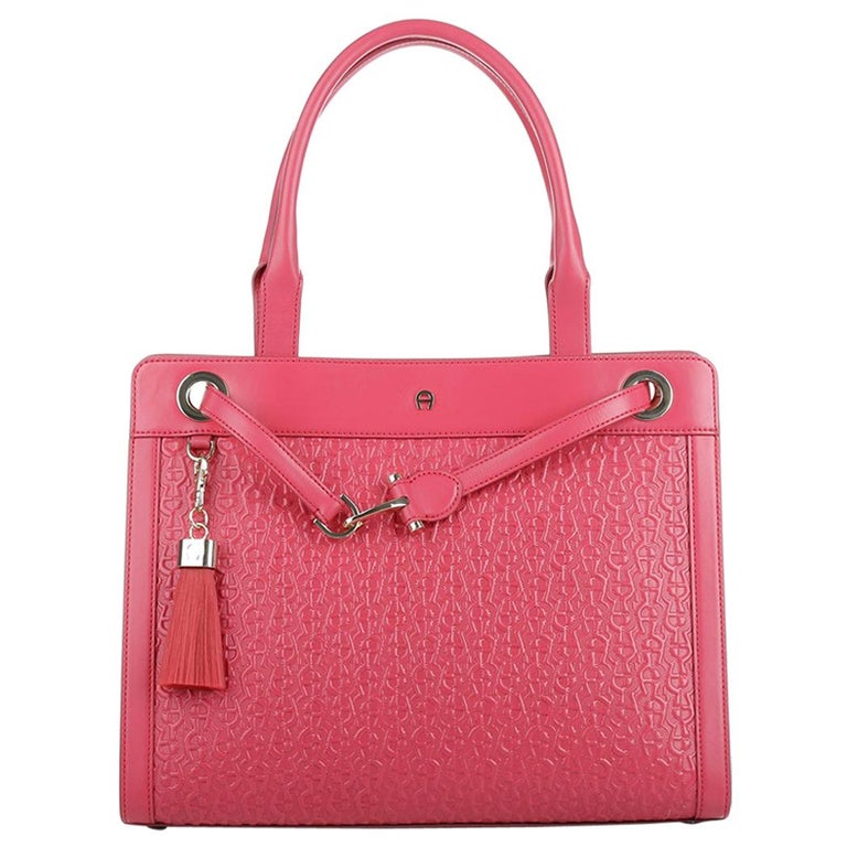 New Aigner Pink Logo Embossed Shoulder Bag Tote With Tassel Charms And Zip Wallet For Sale At 1stdibs