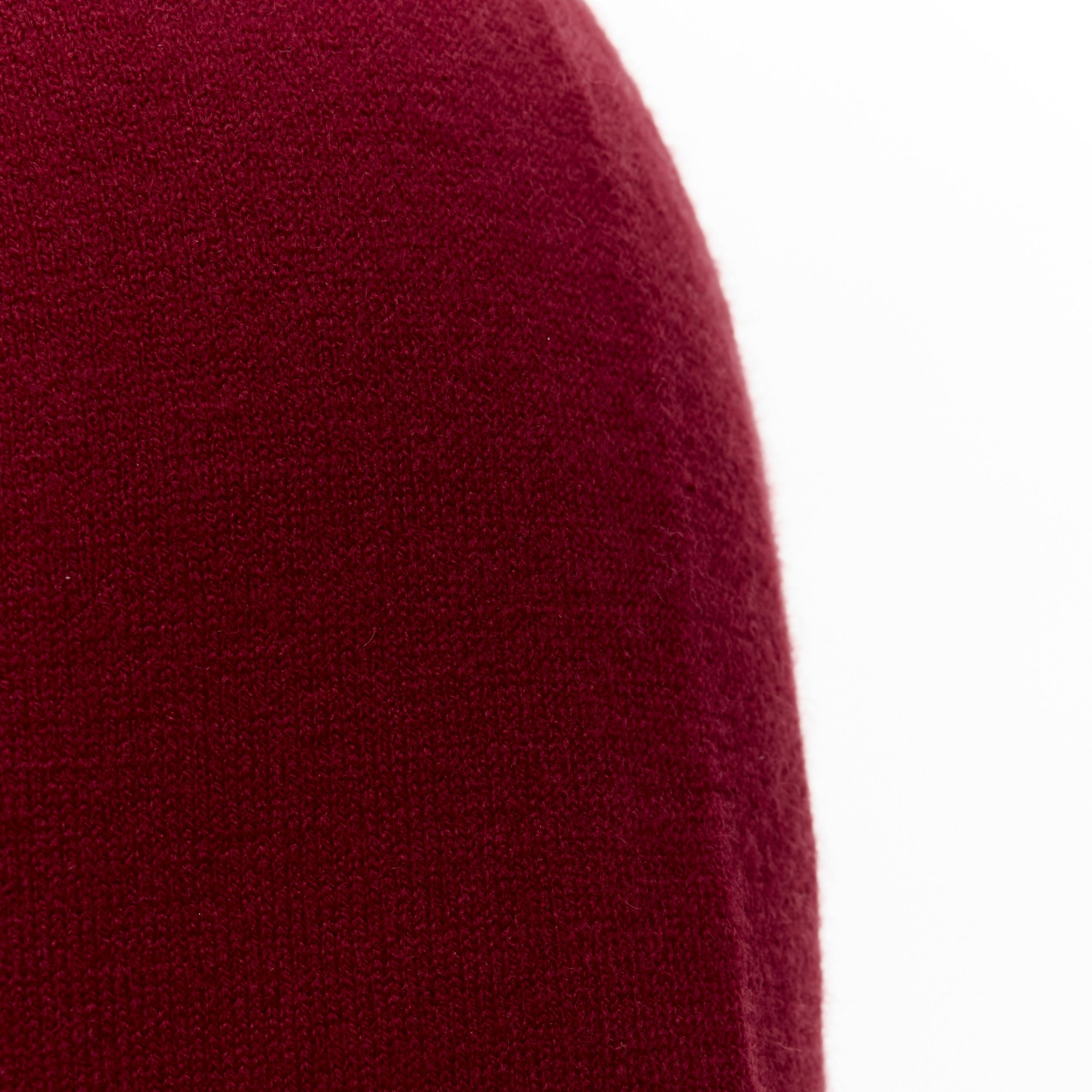 Cardigan en tricot extensible rouge à boutons ALAIA Signature, Taille FR38, Neuf en vente 6