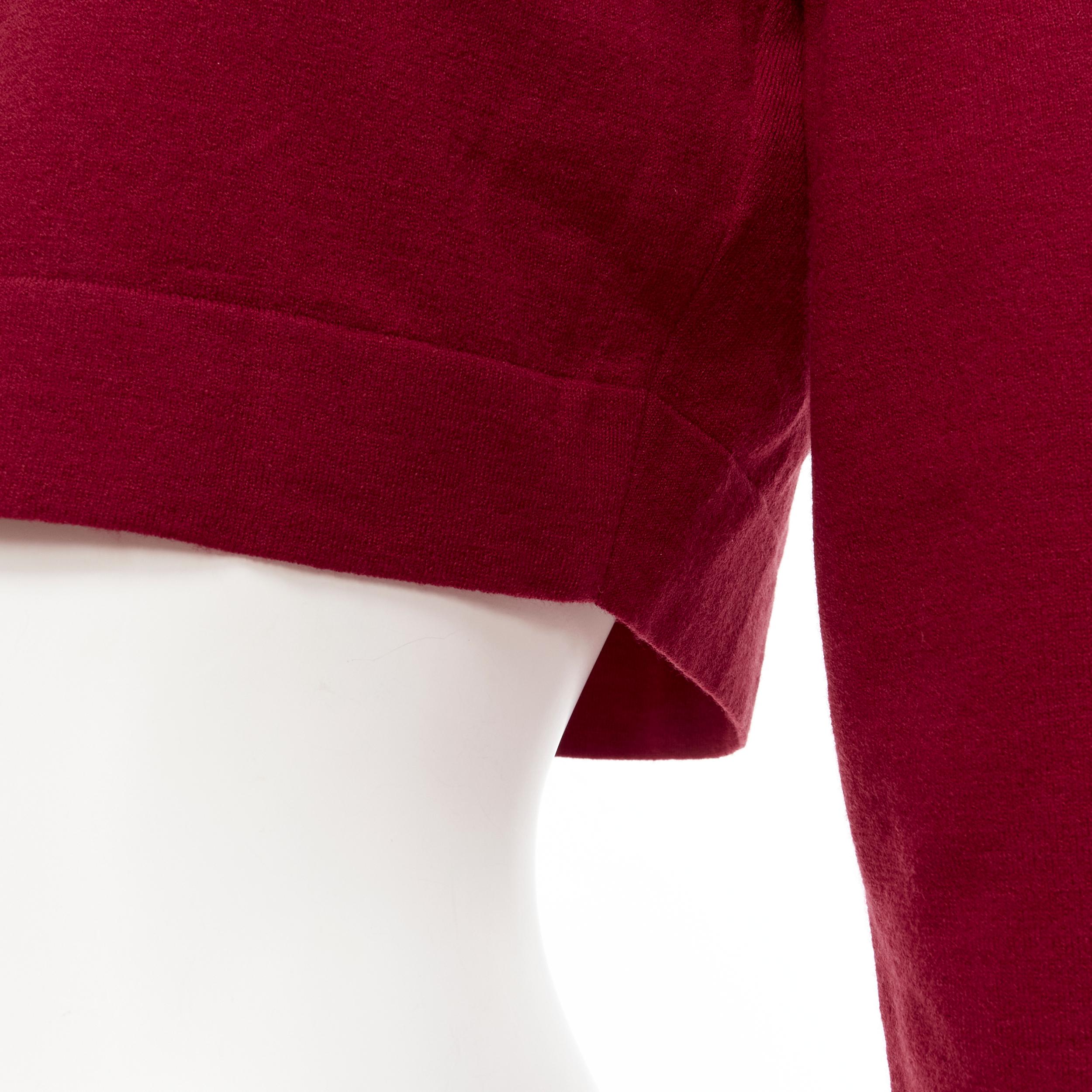 Cardigan en tricot extensible rouge à boutons ALAIA Signature, Taille FR38, Neuf en vente 4