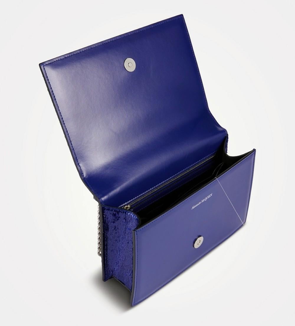 New Alexander McQueen 2019 Jeweled Tinsel Satchel Bag $2940 en vente 6