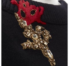 ALEXANDER MCQUEEN Pull à broderie en cachemire noir corail et cristal, Taille S, 2021, Neuf