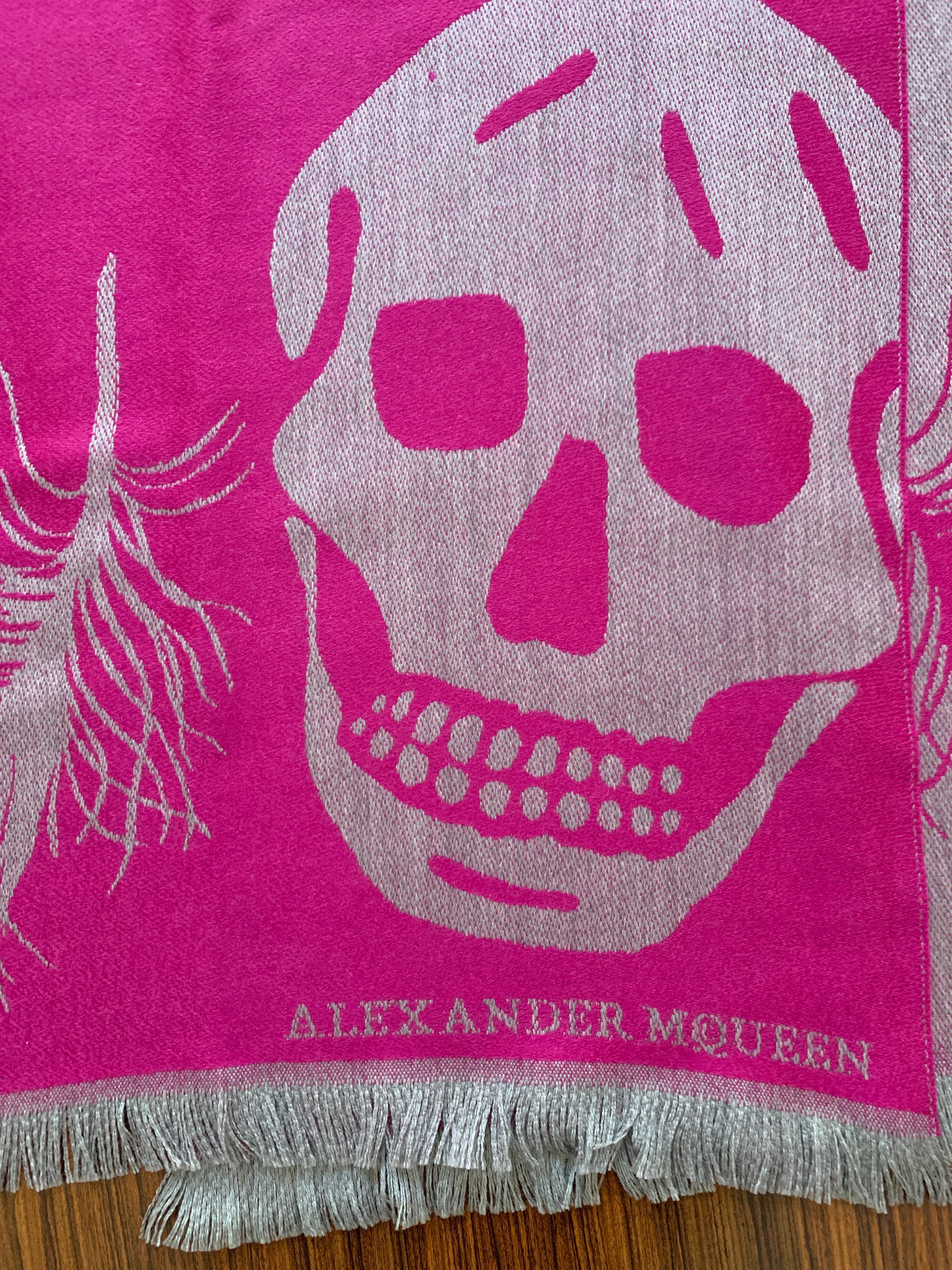 alexander mcqueen skull scarf pink