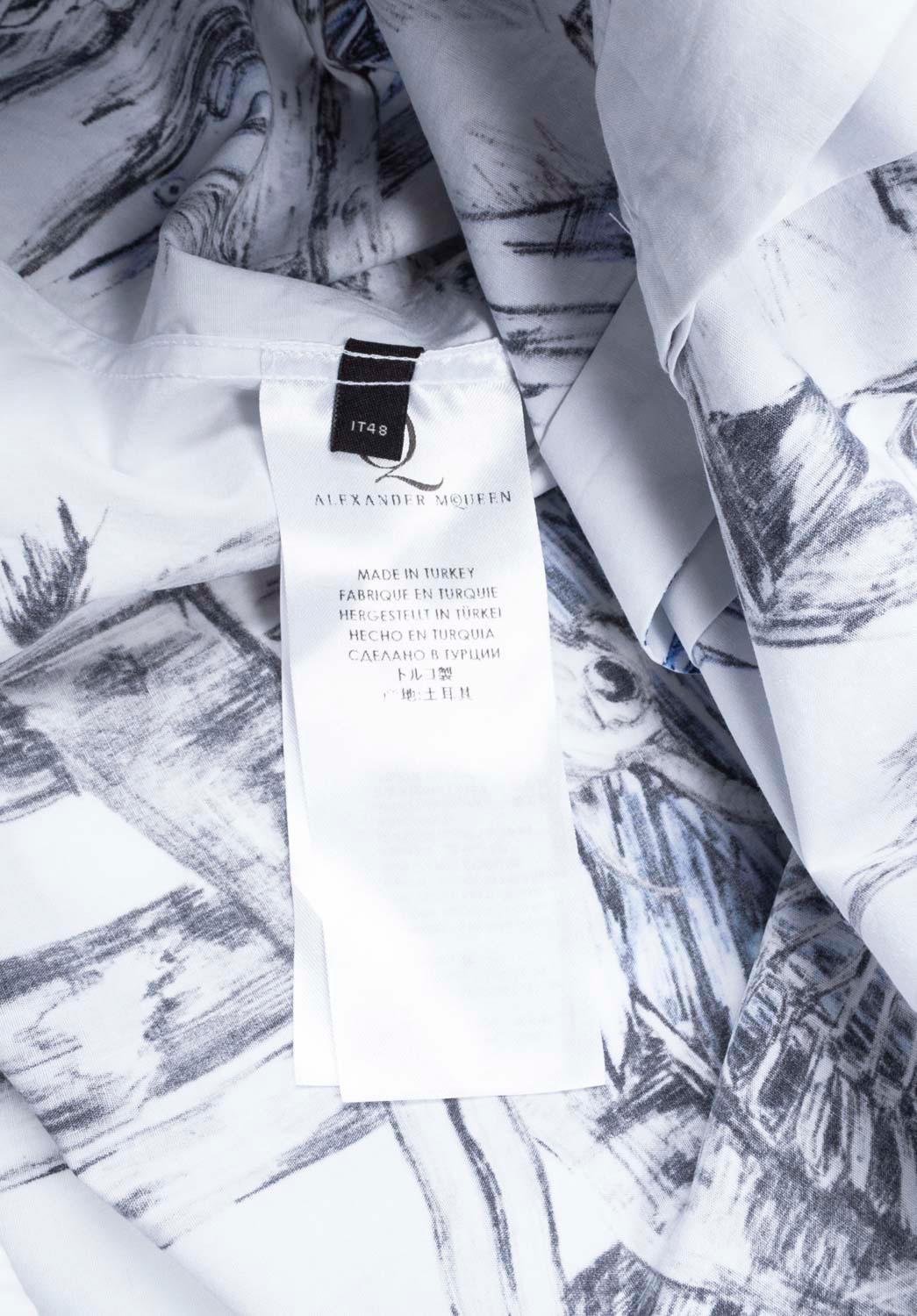 New Alexander Mcqueen Men Shirt with Print Size ITA48/Medium, S1271 For Sale 3