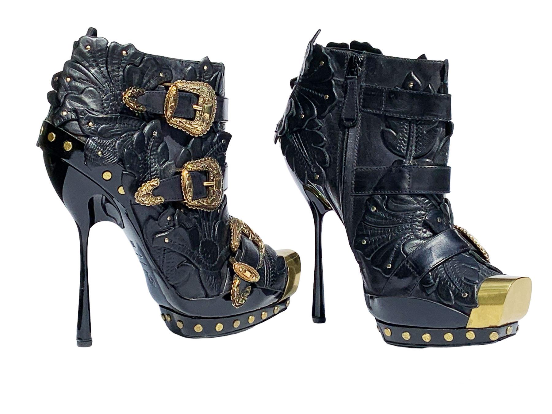 Nouveau Alexander McQueen S/S 2011 - Bottines cloutées embellies en 3D 38,5 - 8.5 Neuf - En vente à Montgomery, TX