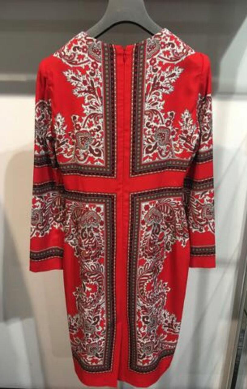 Alexander McQueen 

Red viscose dress
IT Size 40

Content: viscose

Brand new, with tags! 
 
PLEASE VISIT OUR STORE FOR MORE GREAT ITEMS

 