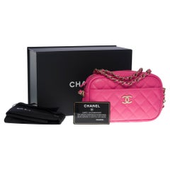 Superbe sac à bandoulière pour appareil photo Chanel en cuir caviar rose, Neuf