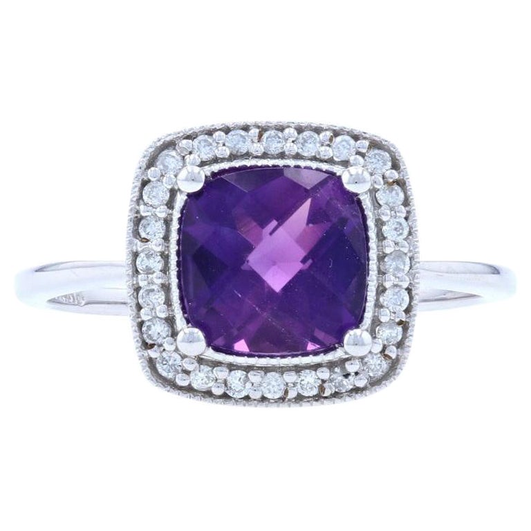 Nouvelle bague halo d'améthyste et de diamants, en or blanc 10 carats, coussin en damier 1,57 carat en vente