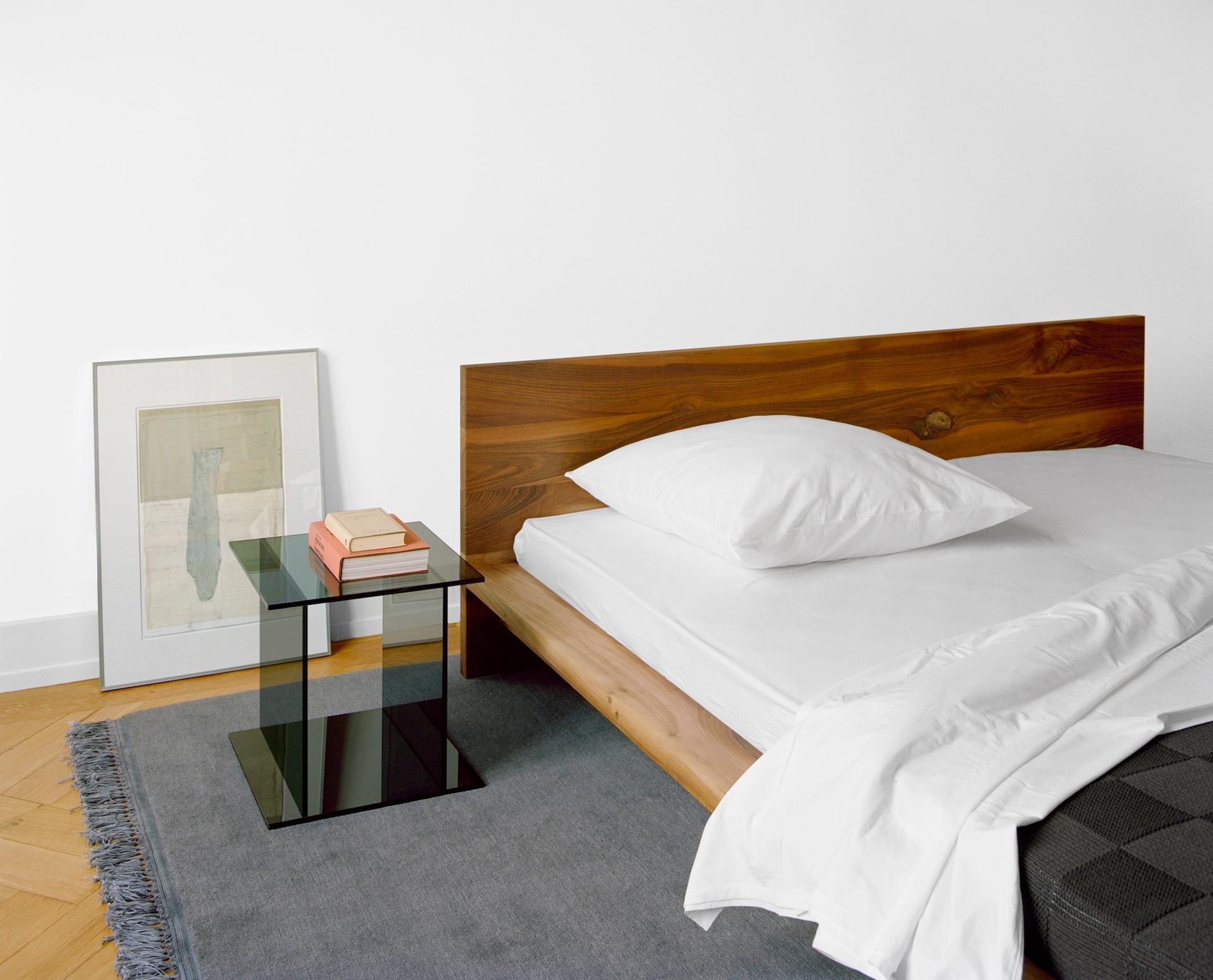 Nuova e realizzata su ordinazione Struttura letto e15 Mo King personalizzabile di Philipp Mainzer In condizioni Nuovo in vendita a New York, NY
