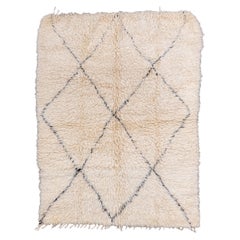 New and Modern Moroccan Design Rug