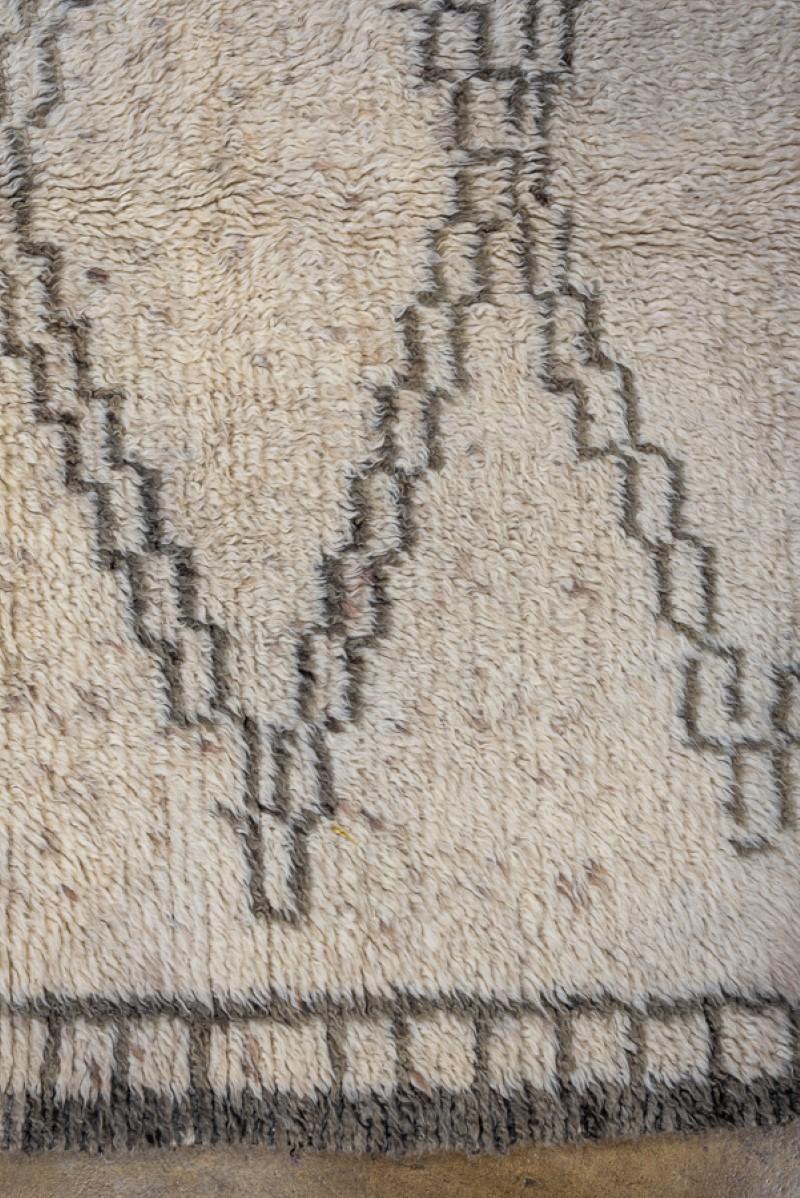 Neuer und moderner marokkanischer Design-Teppich  (Handgeknüpft)
