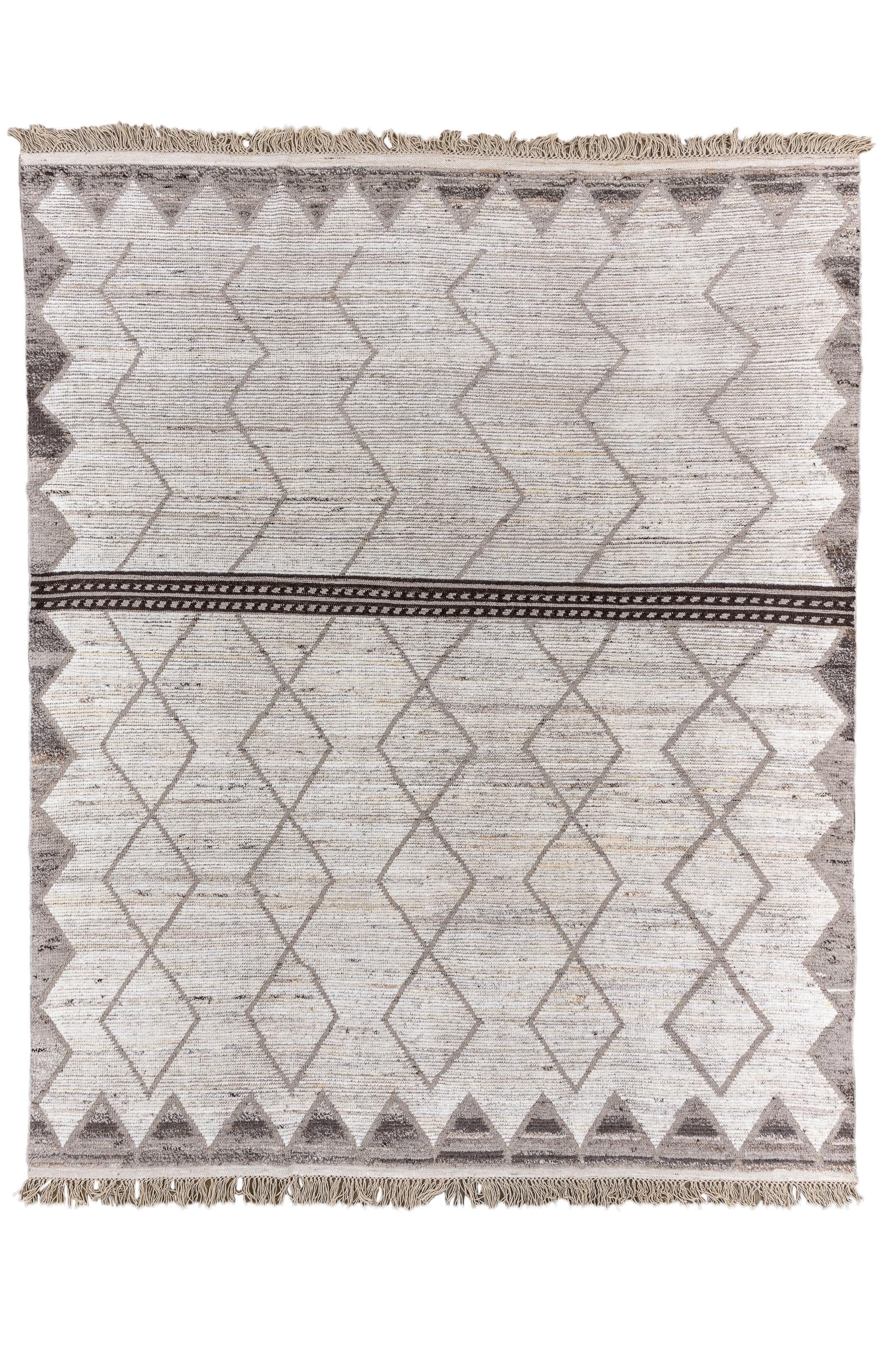 This ecru ground Turkish village creation shows five columns of connected open brown outlined lozenges, with a dark brown thick horizontal line partway up. Brown triangle border. Coarse weave. As new condition.
Measures 8'4x10'4.