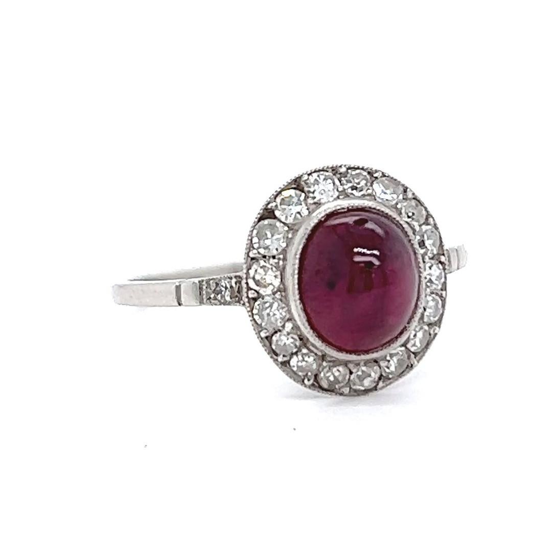 Women's or Men's Art Deco Inspired 2.40 Carats Cabochon Ruby Diamond Platinum Ring For Sale