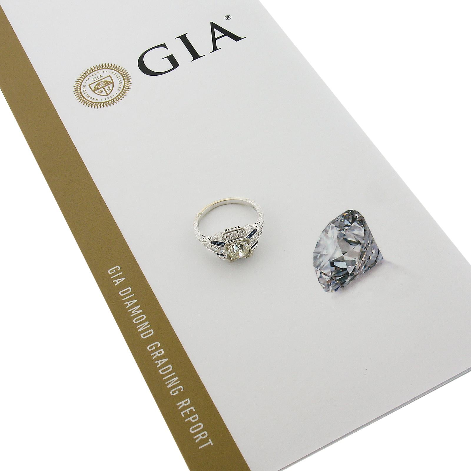 --Pierre(s) :...
(1) Diamant naturel authentique - taille européenne ancienne - serti - couleur L - pureté VS1 - 1,04ct (exact)**Voir les détails de la certification ci-dessous**.
(12) Diamant naturel véritable - taille ronde brillante - serti clos