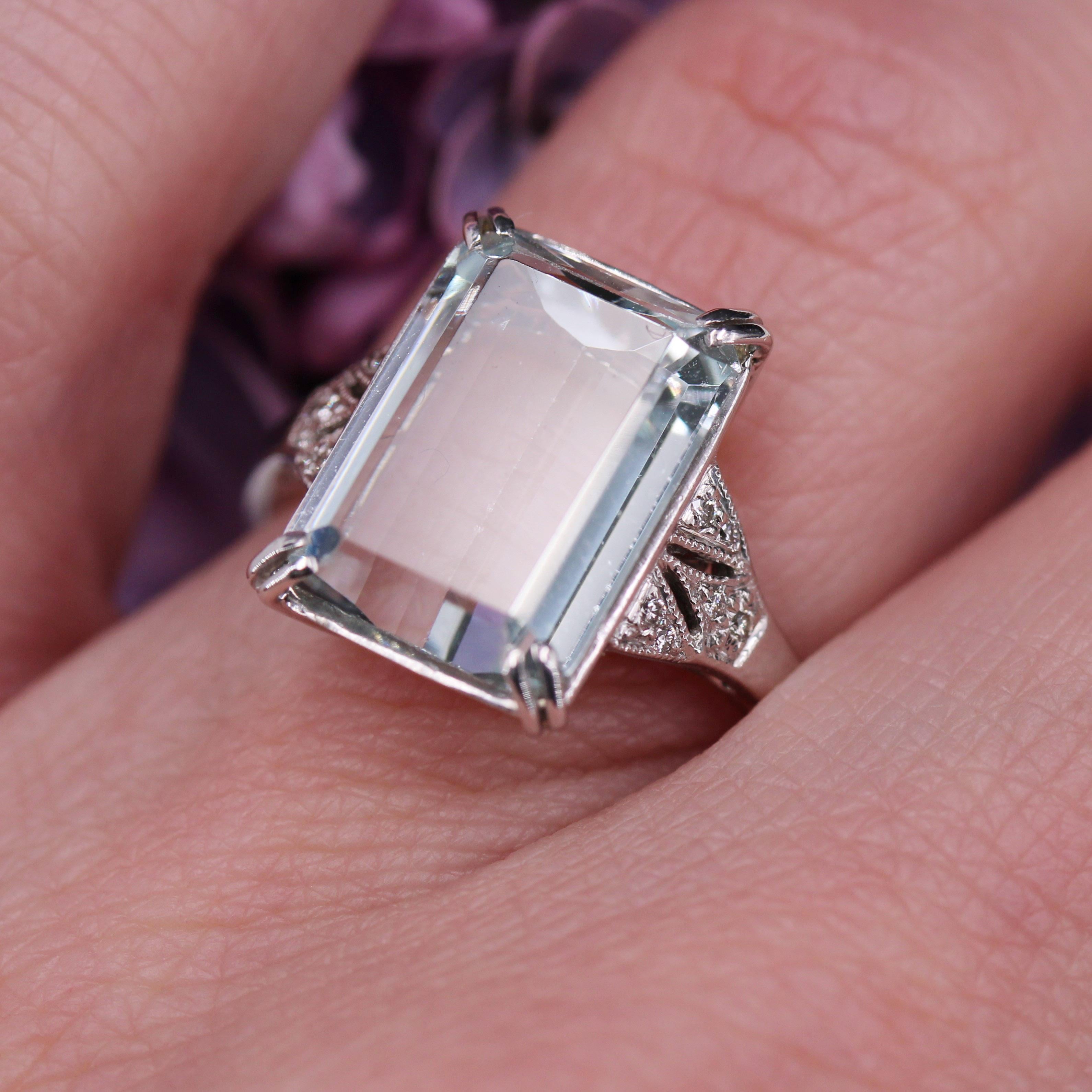 New Art Deco Style Aquamarine Diamonds 18K White Gold Ring 9