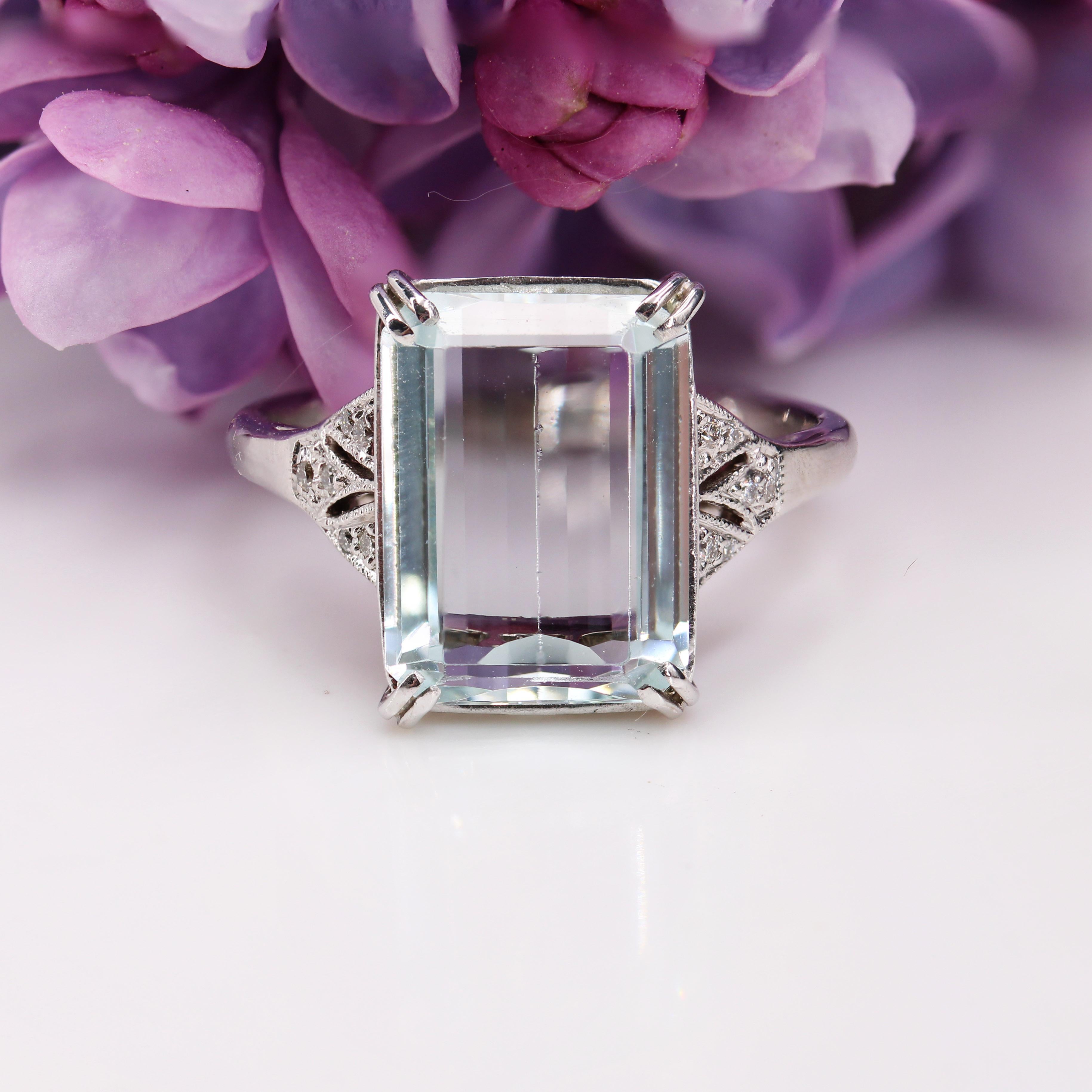 Emerald Cut New Art Deco Style Aquamarine Diamonds 18K White Gold Ring