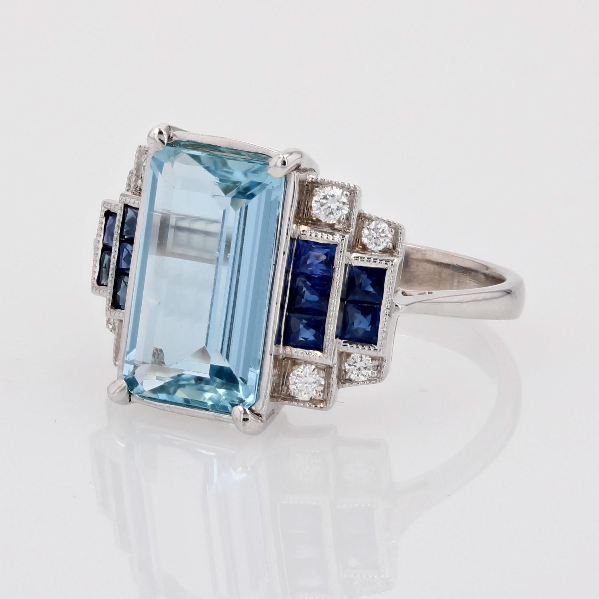 Nuovo anello a scalare in oro bianco 18 carati in stile Art Deco con zaffiri e acquamarine in vendita 2