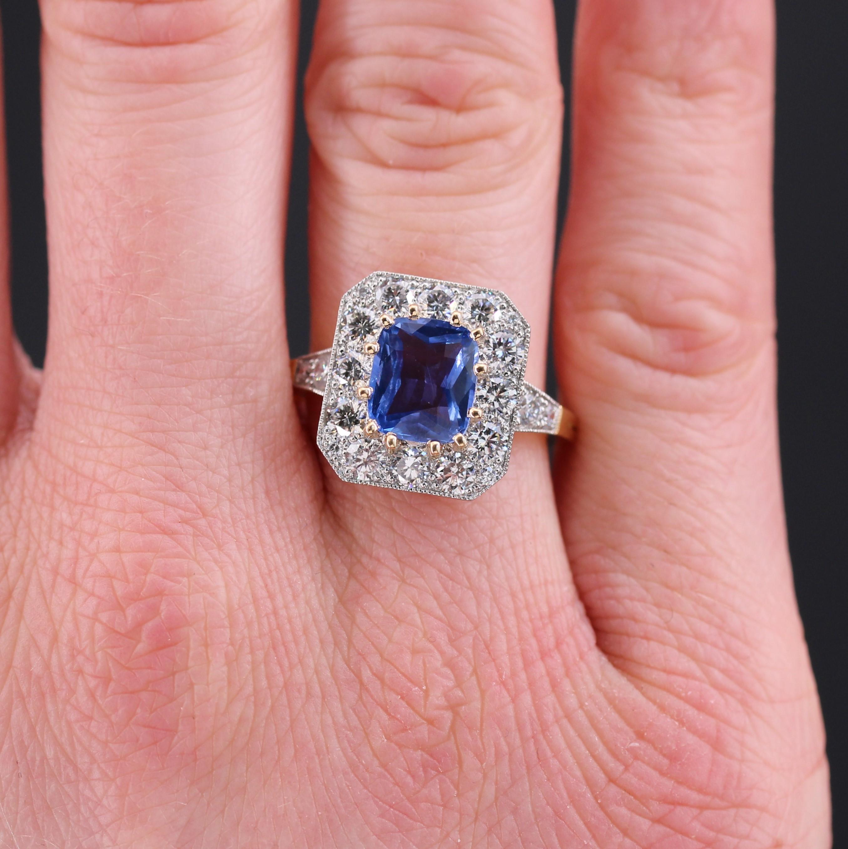 New Art Deco Style Blue Sapphire Diamonds 18 Karat Yellow Gold Platinum Ring For Sale 4