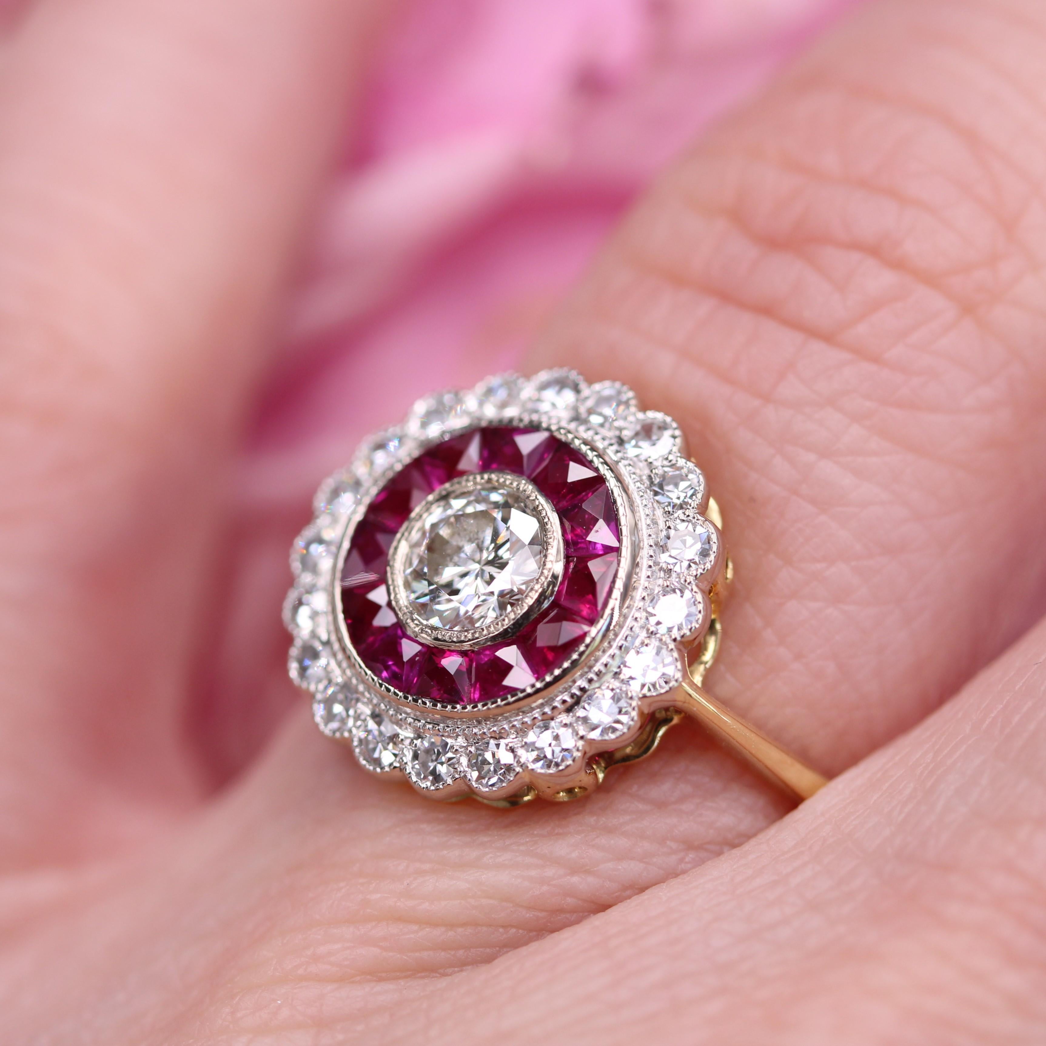 New Art Deco Style Calibrated Rubies Diamonds 18 K White Yellow Gold Round Ring For Sale 8
