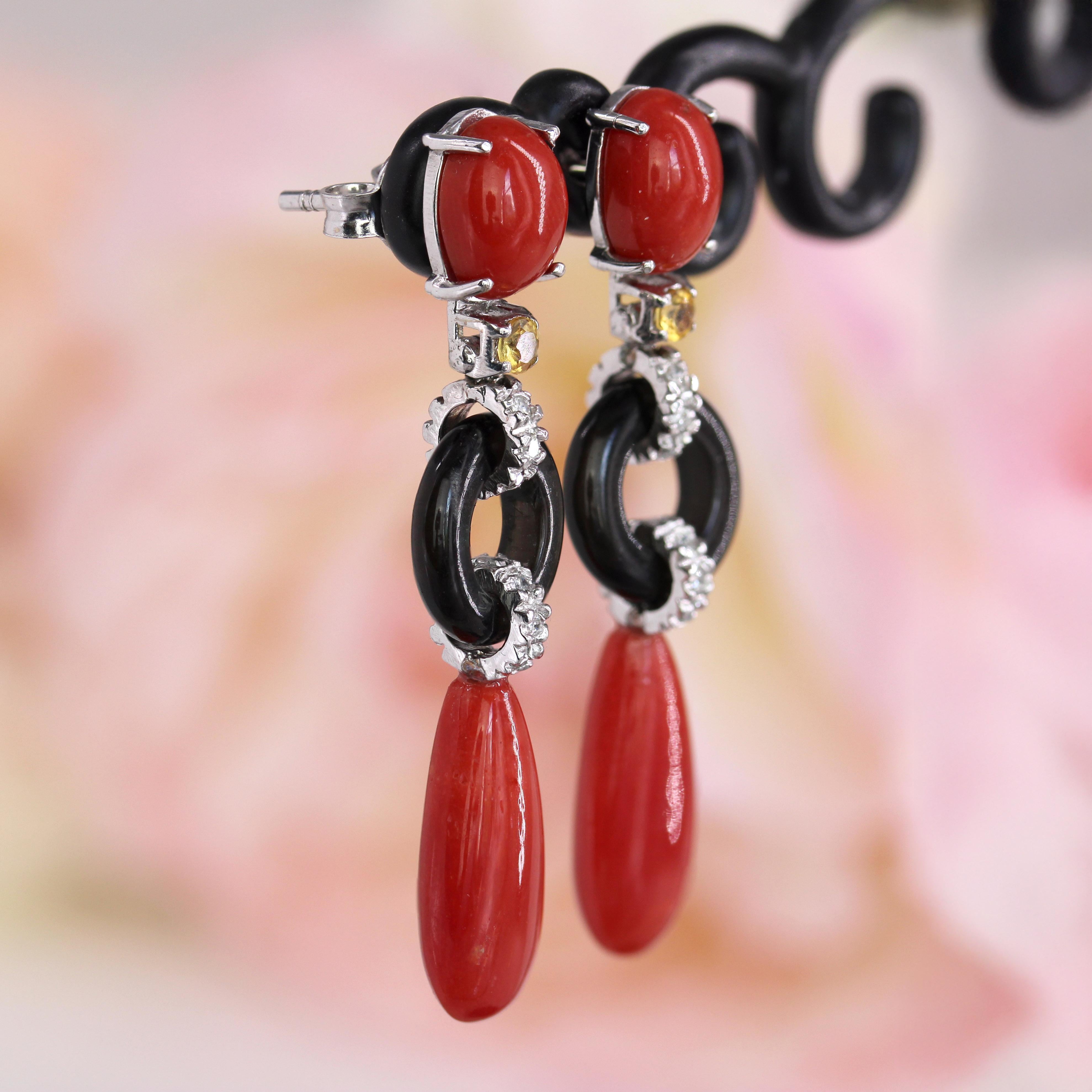 Nuevos Pendientes Colgantes de Oro Blanco de 18 K Estilo Art Decó Coral Ónice Diamantes en venta 3