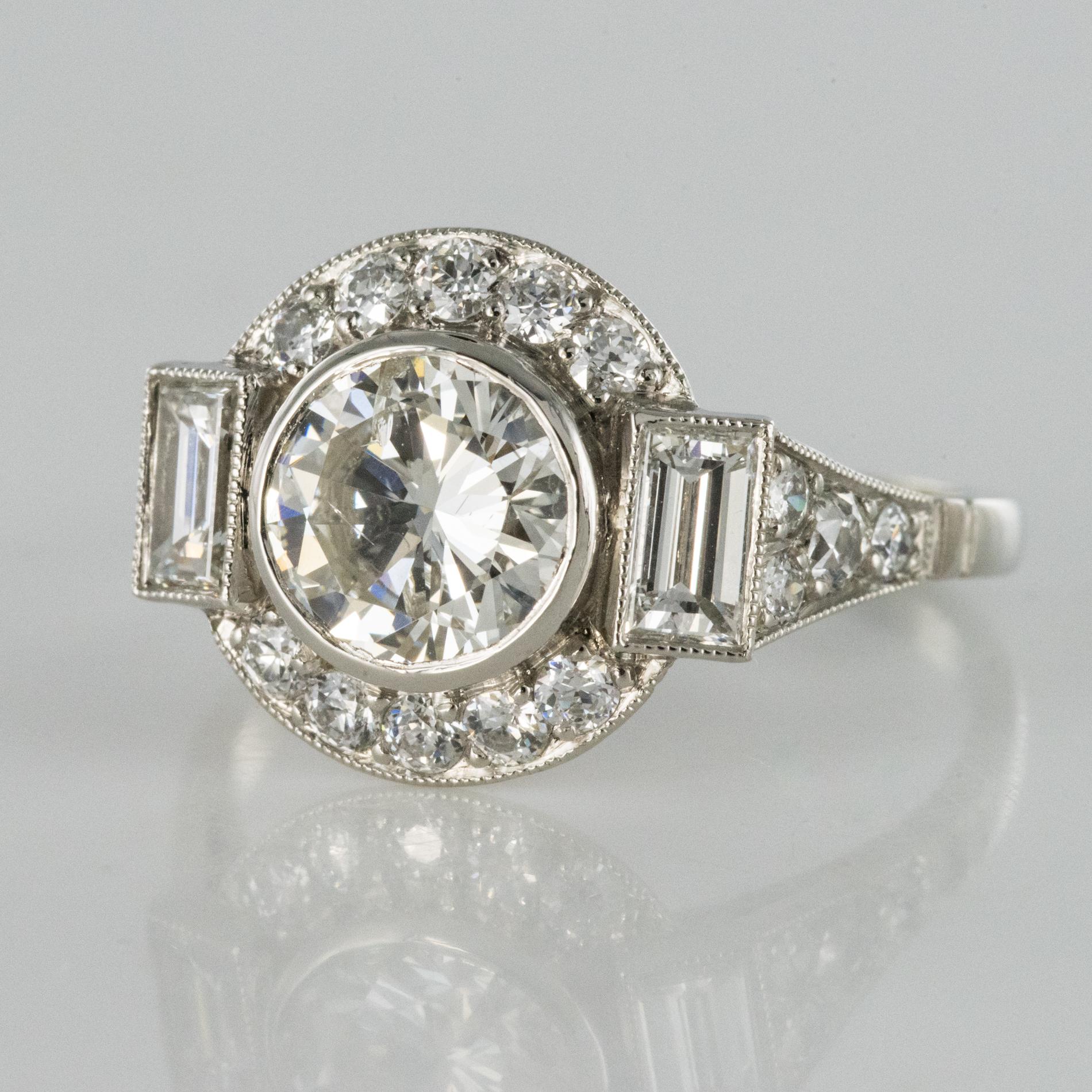 Nuevo Anillo de Platino con Diamantes Estilo Art Decó en venta 3