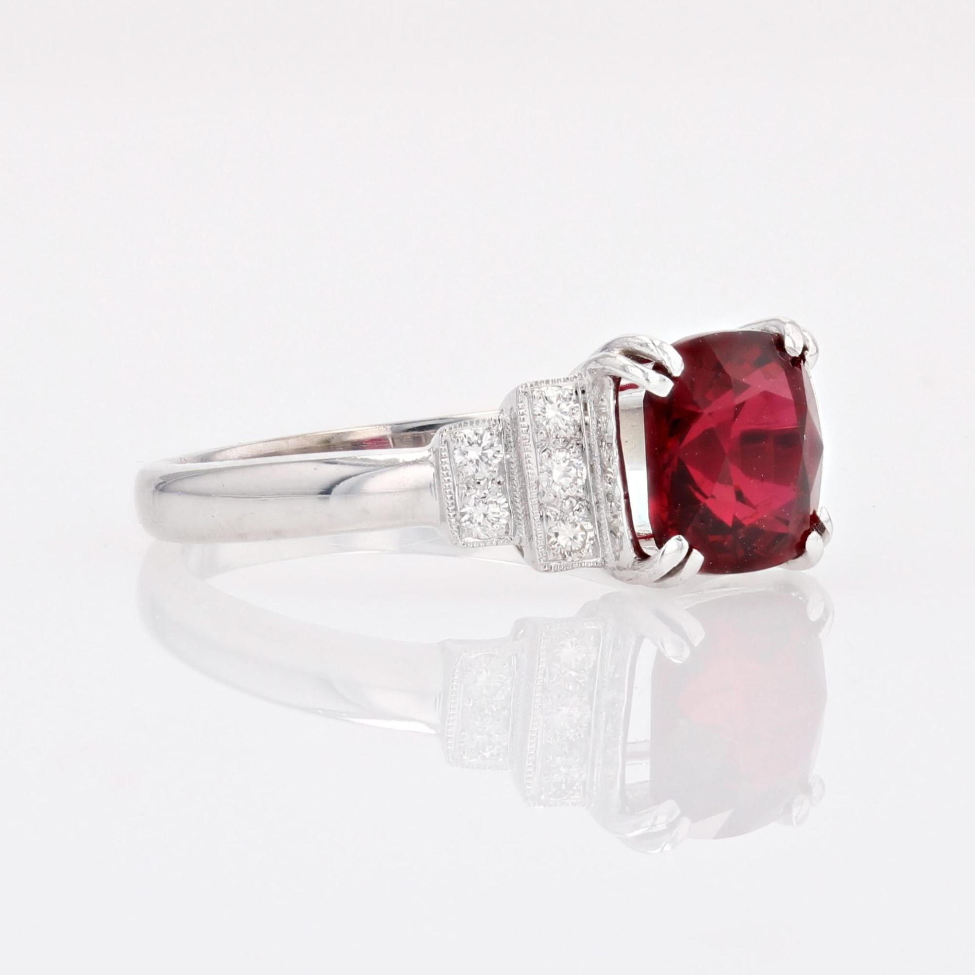 New Art Deco Style Natural Vivid Red Spinel Diamonds 18 Karat White Gold Ring en vente 5