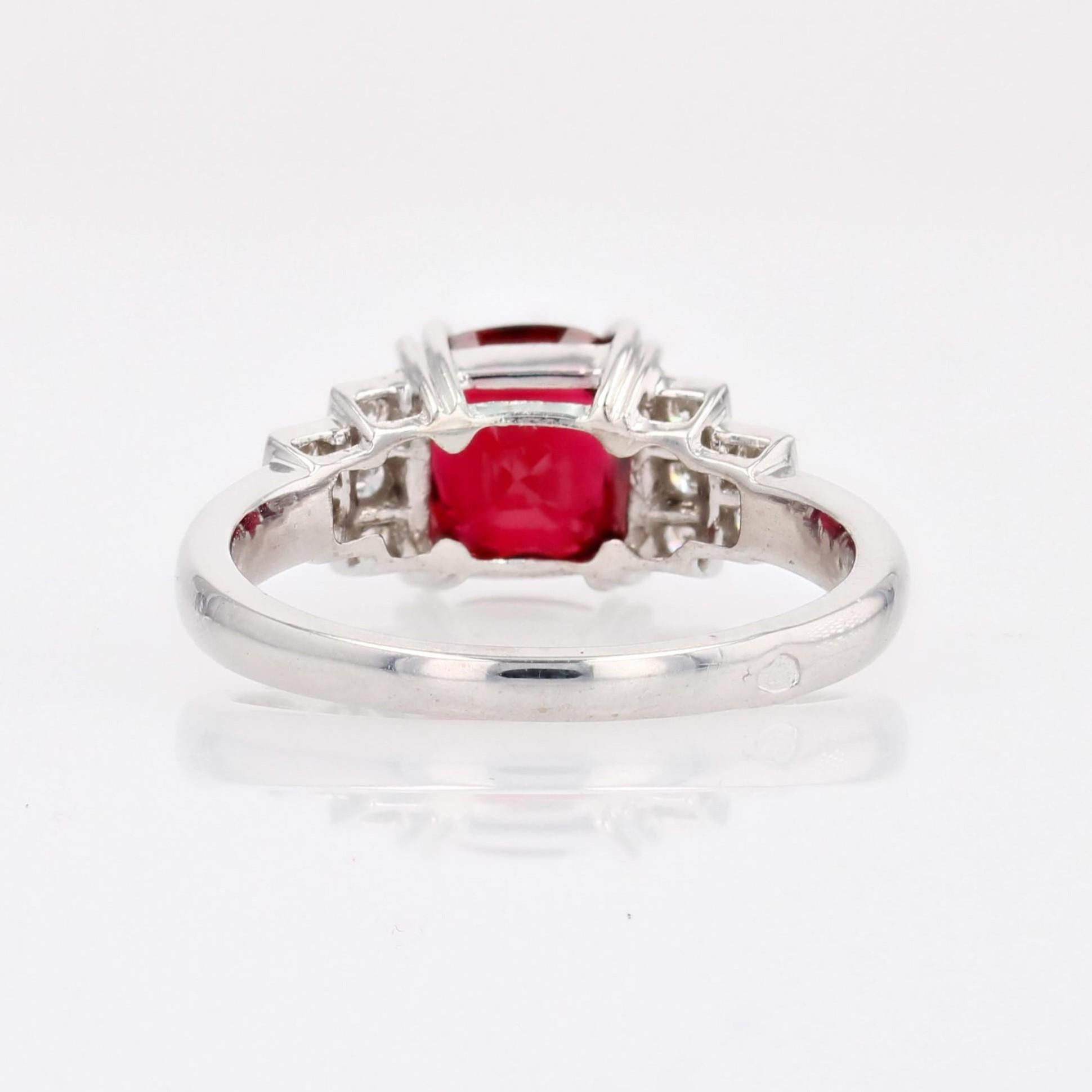 New Art Deco Style Natural Vivid Red Spinel Diamonds 18 Karat White Gold Ring en vente 9