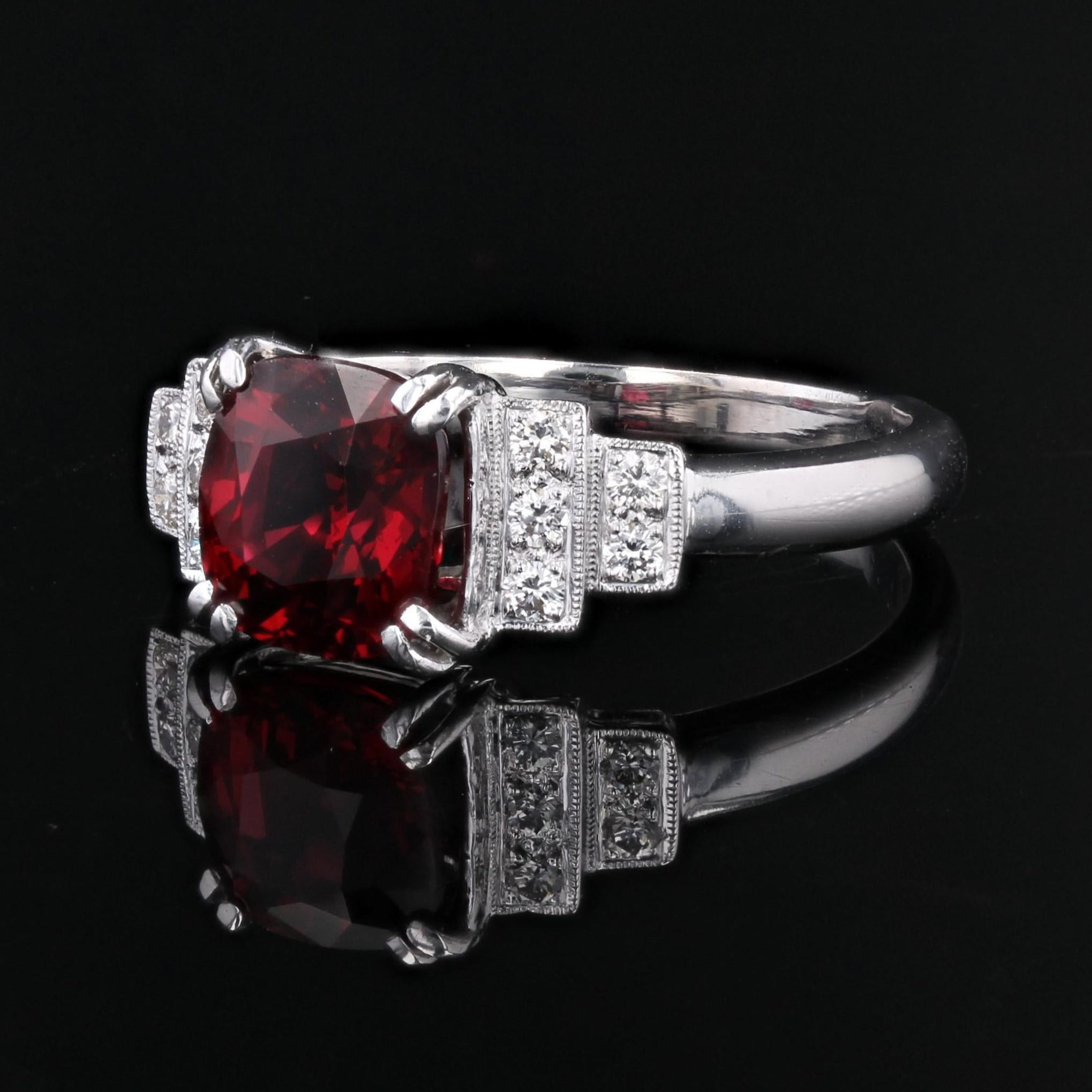 New Art Deco Style Natural Vivid Red Spinel Diamonds 18 Karat White Gold Ring en vente 1