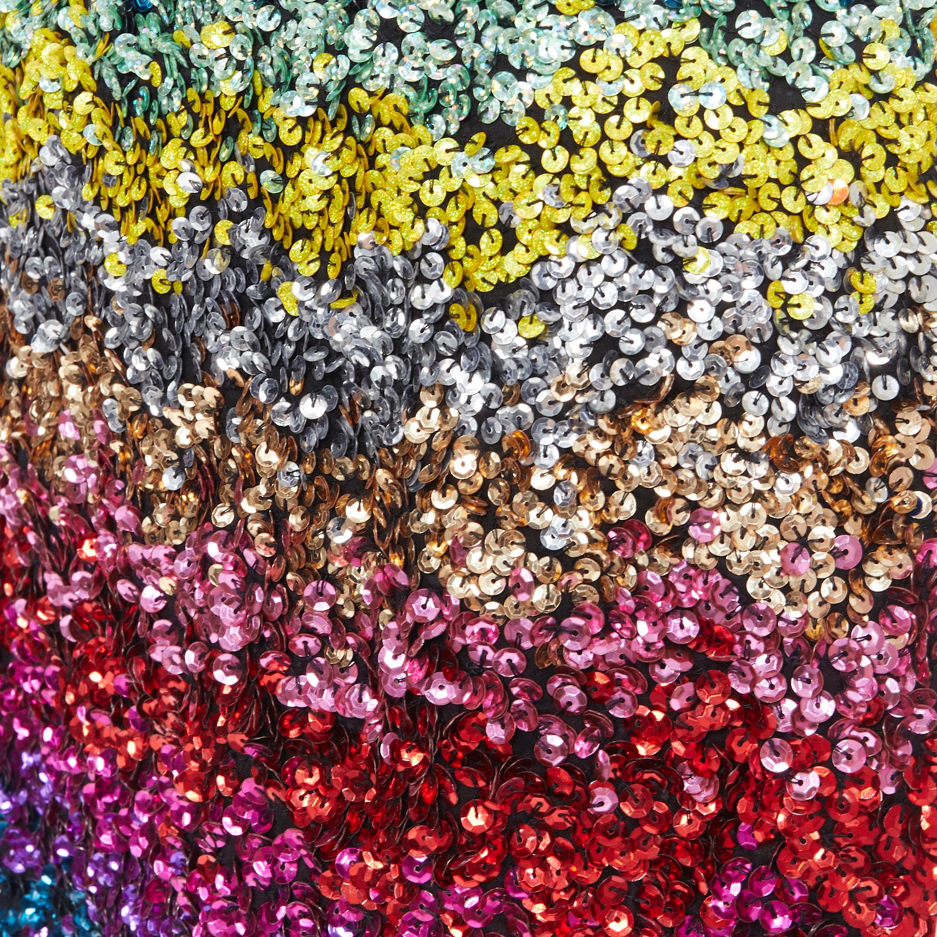 new ASHISH AW18 rainbow sequins embellished scalloped hem mini skirt M Reference: TGAS/A05039 
Brand: Ashish 
Collection: Fall Winter 2018 
Material: Cotton 
Color: Multicolour 
Pattern: Other Closure: Zip 
Estimated Retail Price: US $1000 
Made in: