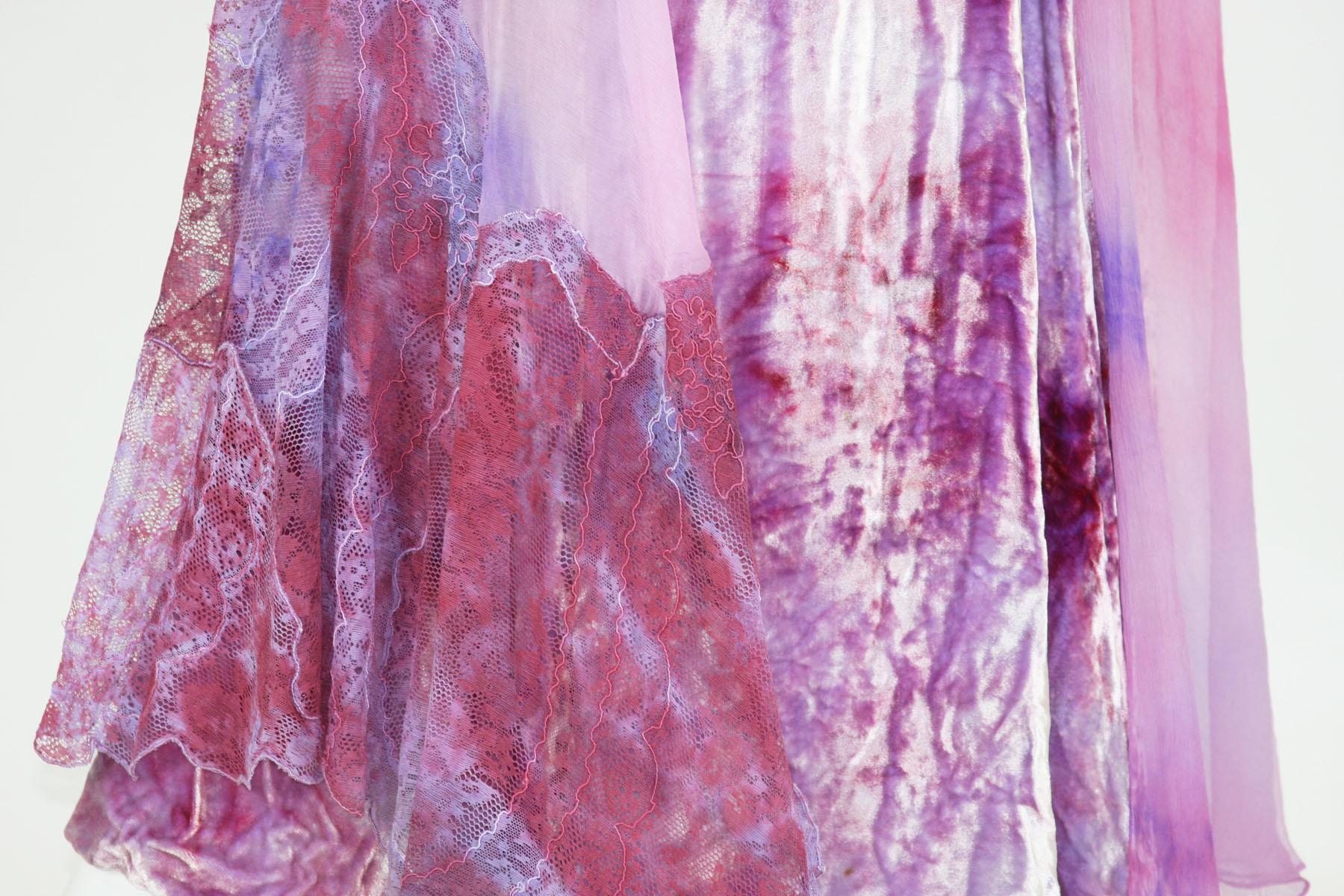 Nueva Colección Atelier Versace S/S 1994 Vestido Vestido de Encaje de Terciopelo Morado Rosa en venta 6