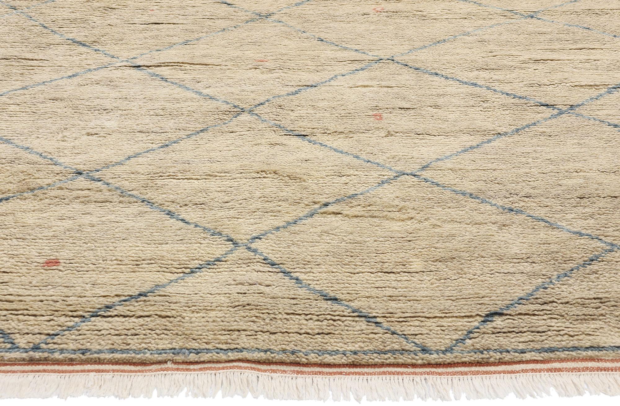 Pakistano New Azure Desert Diamond Tappeto marocchino moderno con stile contemporaneo in vendita