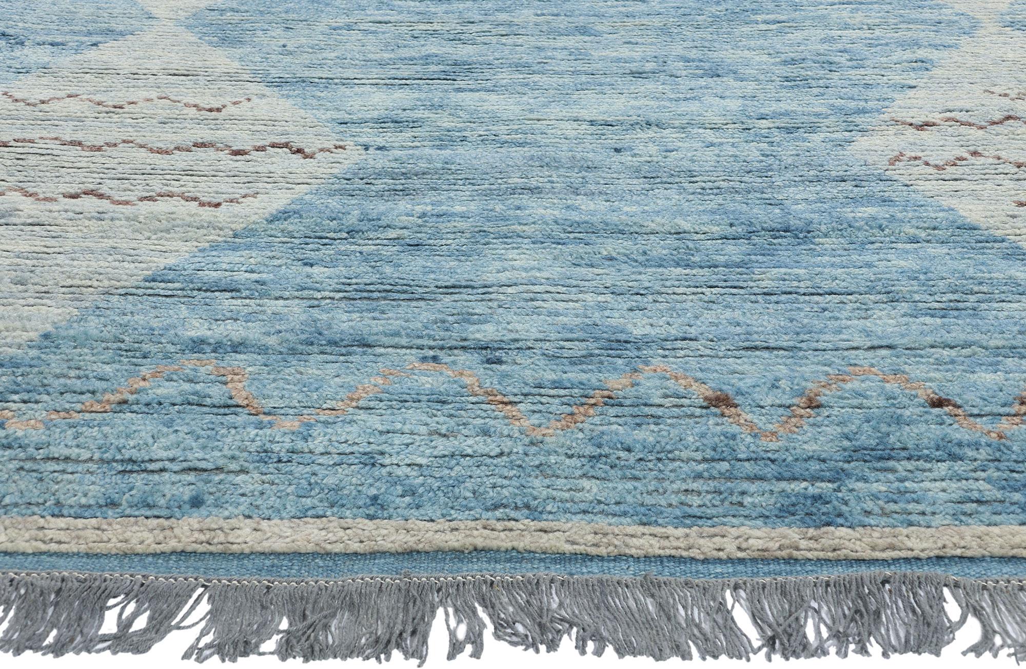 New Azure Desert Diamonds Contemporary Moroccan Area Rug (Indisch) im Angebot
