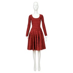 NEW Azzedine Alaia Burgundy Chenille Fitted Dress Size 38 with Zigzag Hem