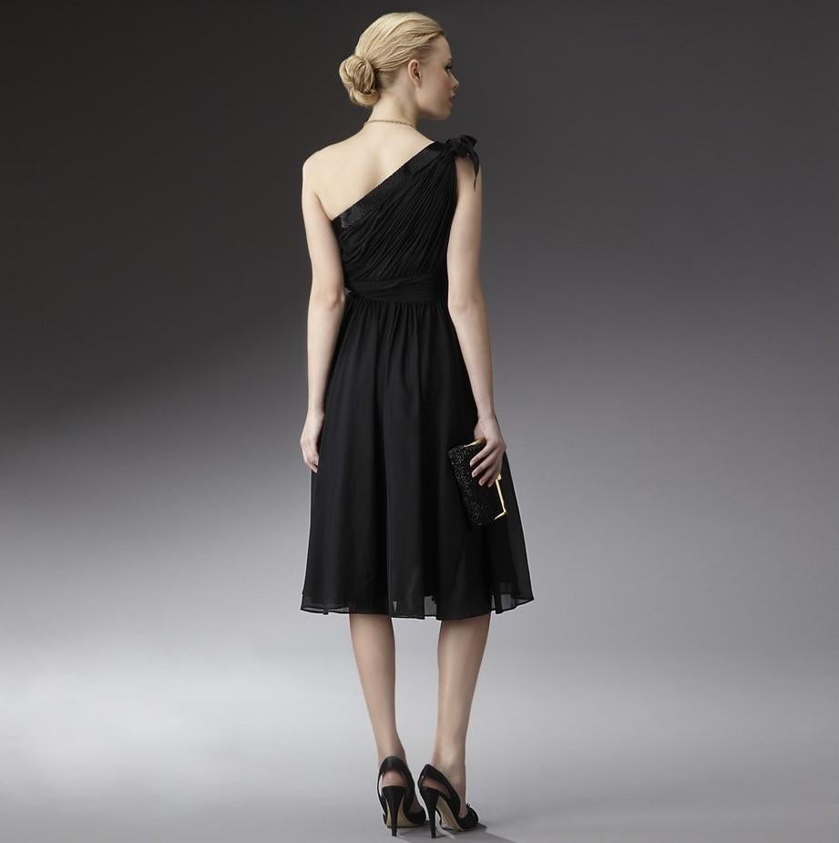 Nero Nuovo Badgley Mischka Abito da cocktail in seta con perline Taglia 4 in vendita