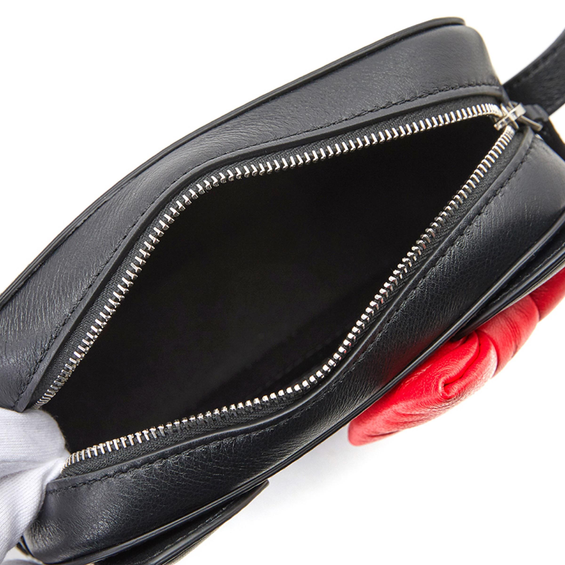 New Balenciaga Black Cross Kitty Leather Crossbody Bag For Sale 6