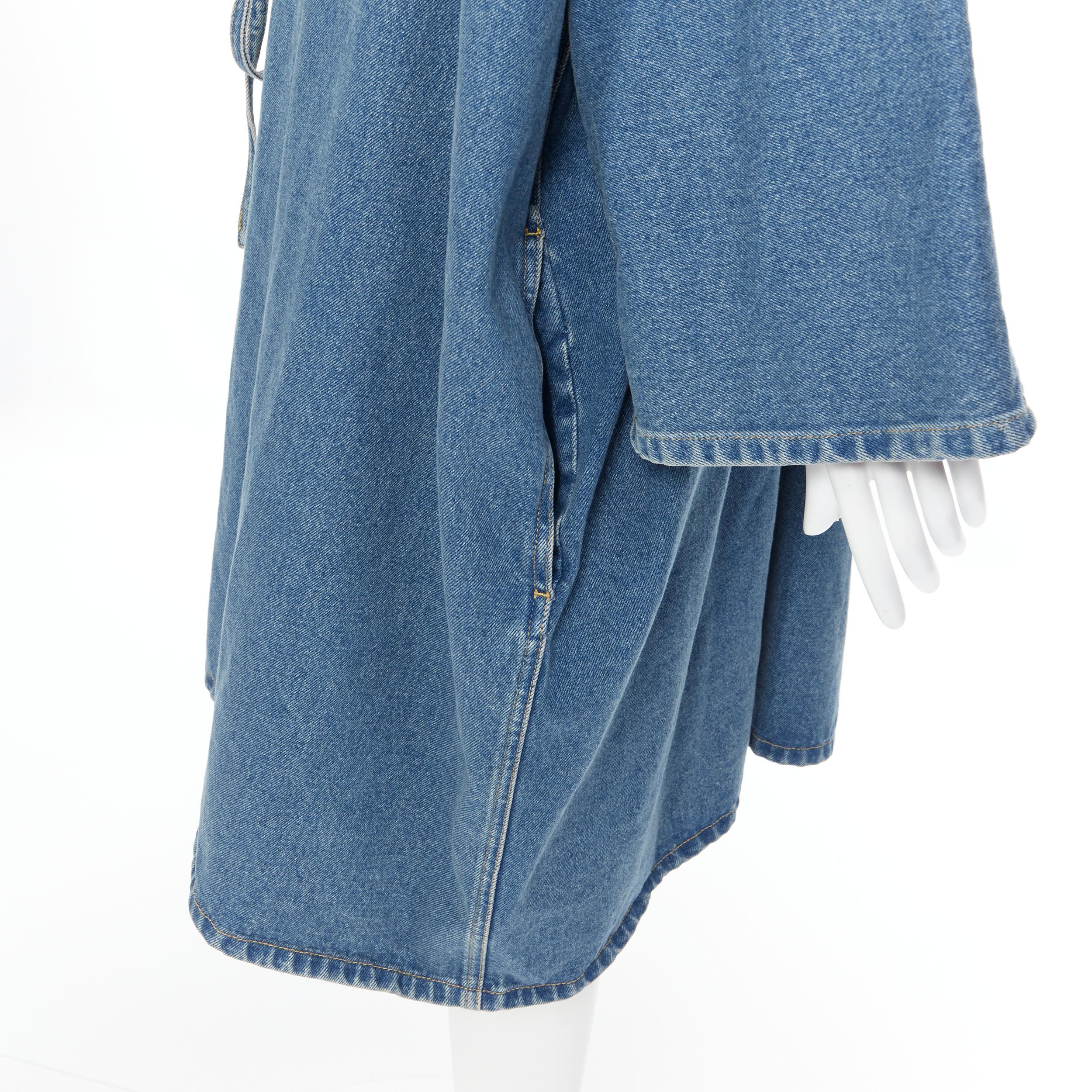 new BALENCIAGA DEMNA 2017 washed blue denim kimono sleeve wrap coat FR36 XS 
Reference: TGAS/B00177 
Brand: Balenciaga 
Designer: Demna Gvasalia 
Material: Denim 
Color: Blue 
Pattern: Solid 
Closure: Tie 
Made in: Italy 

CONDITION: 
Condition: New