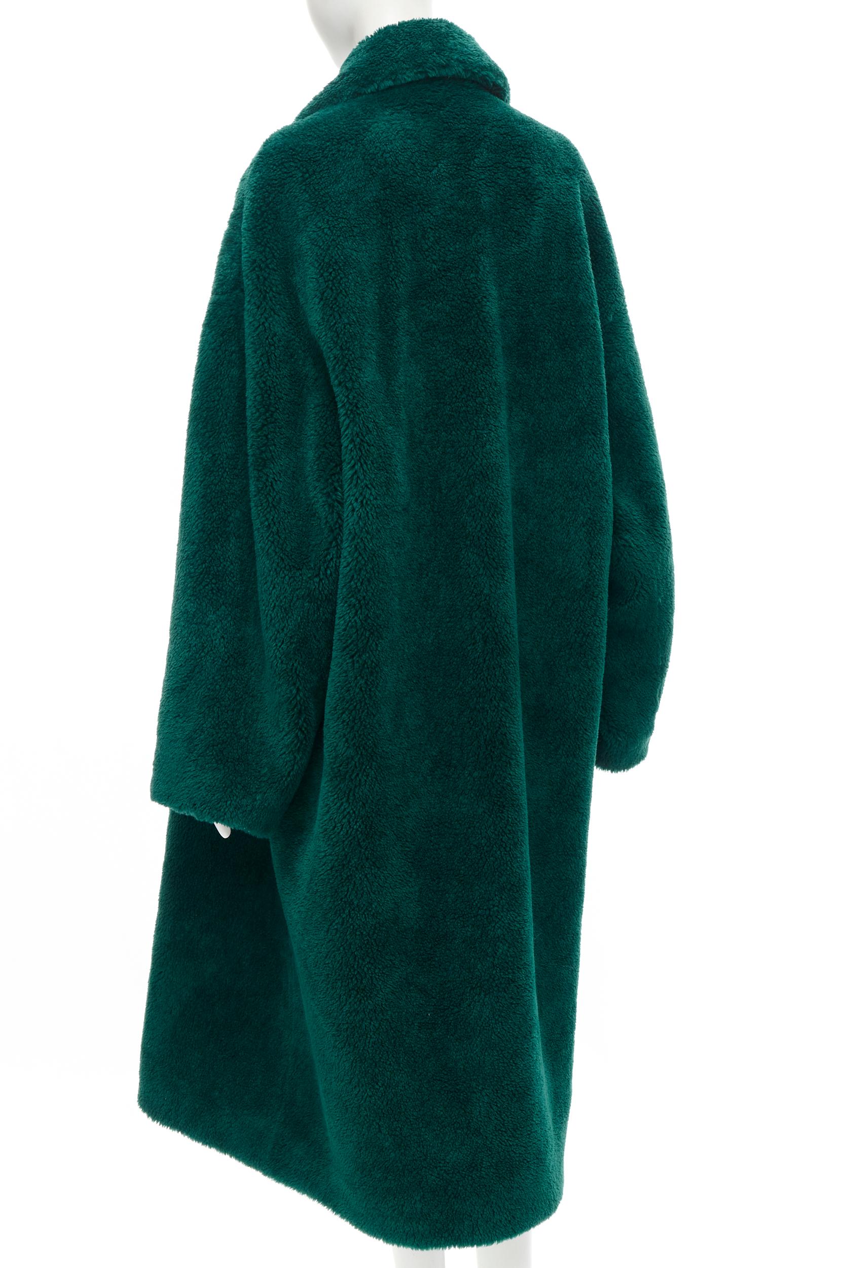 new BALENCIAGA Demna 2019 Runway green fluffy plush fur oversized coat FR36 S In New Condition In Hong Kong, NT