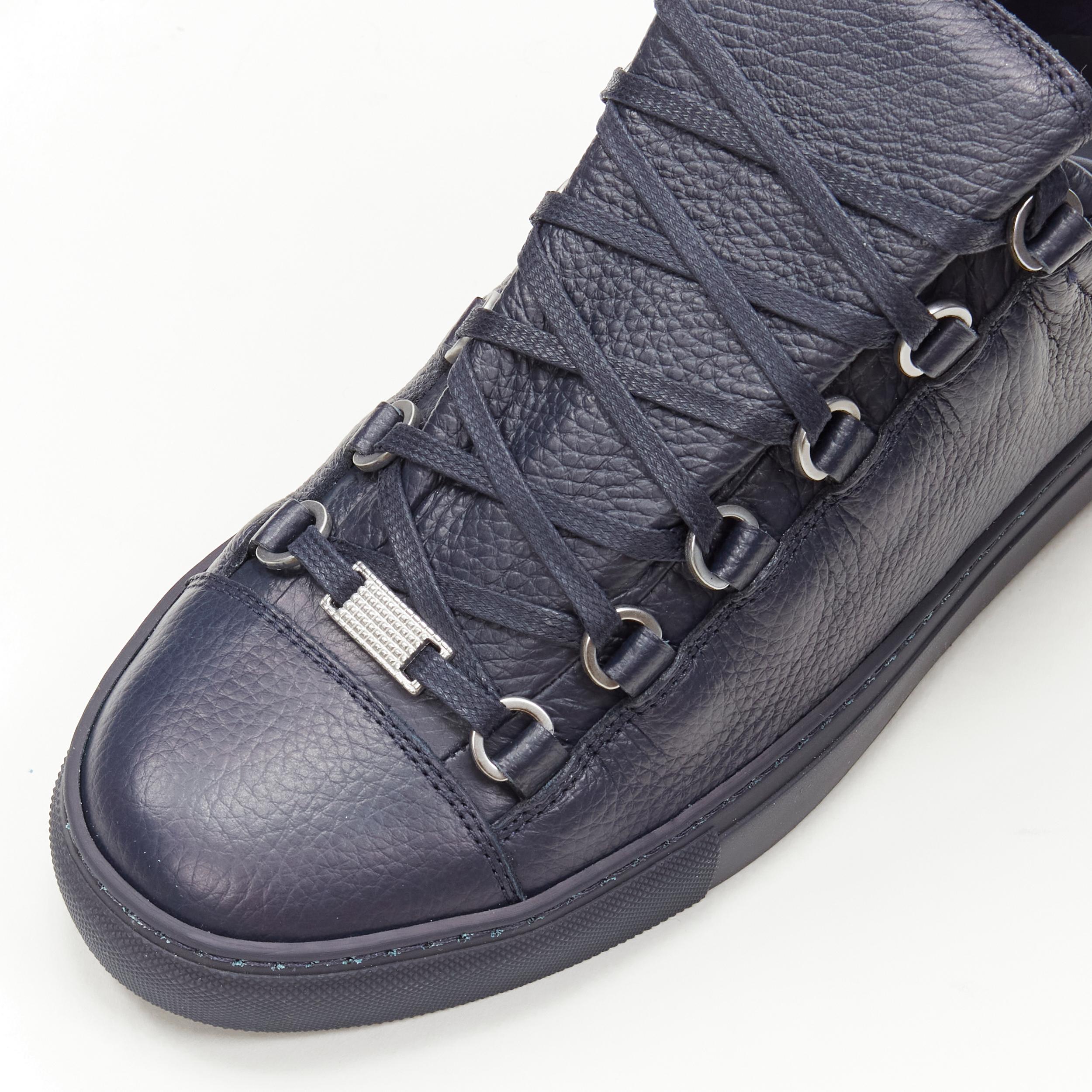 new BALENCIAGA DEMNA Arena navy blue grained leather low top sneakers EU41 US8 In New Condition In Hong Kong, NT