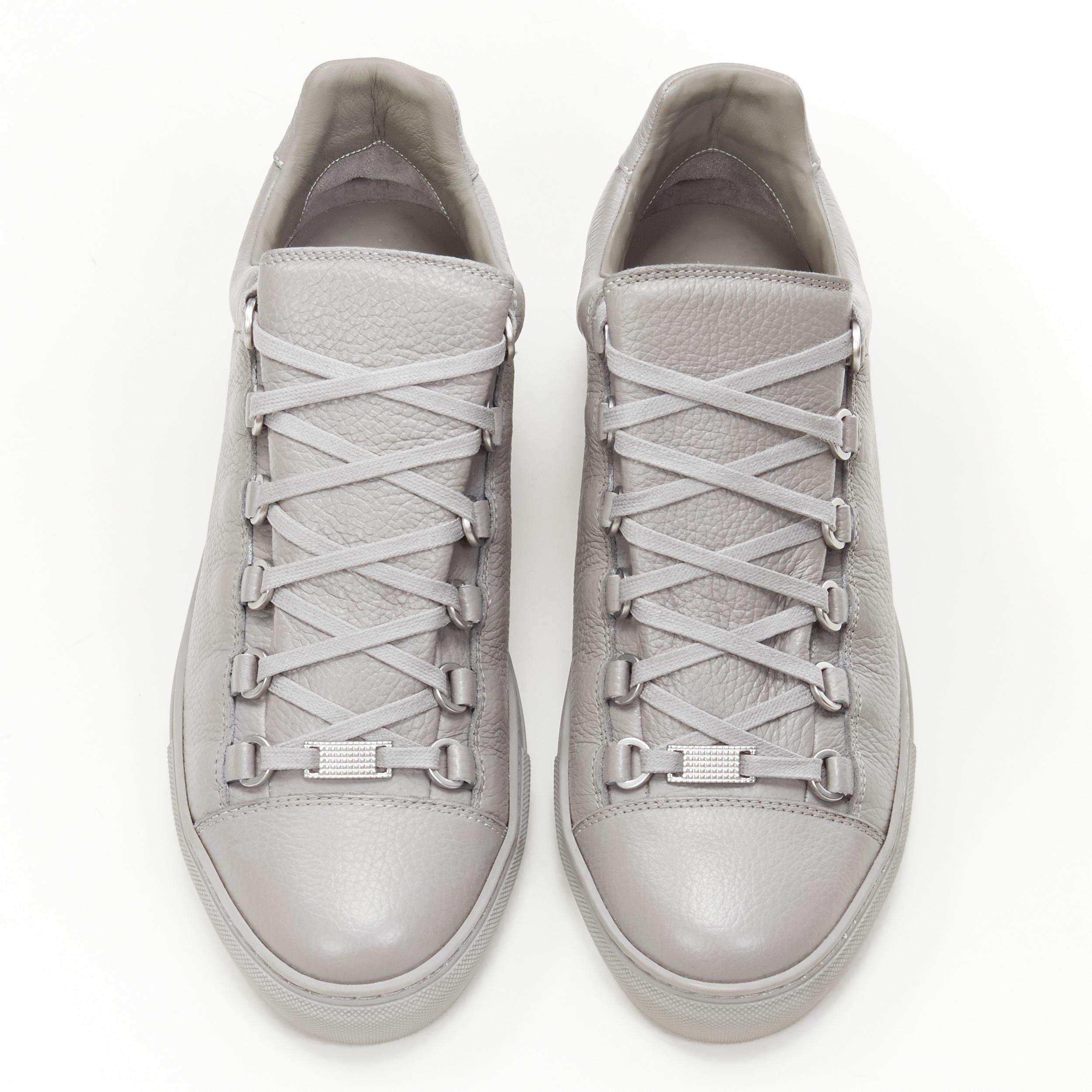 new BALENCIAGA DEMNA Arena Pyrite Grey grained leather low top sneakers  EU41 US8 For Sale at 1stDibs