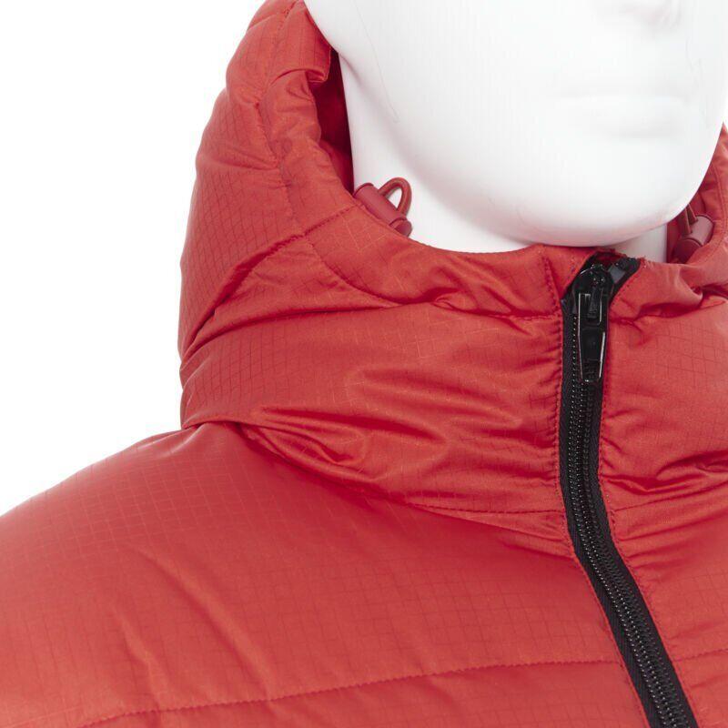 new BALENCIAGA DEMNA red grid nylon logo cropped zip down puffer jacket EU50 L For Sale 5