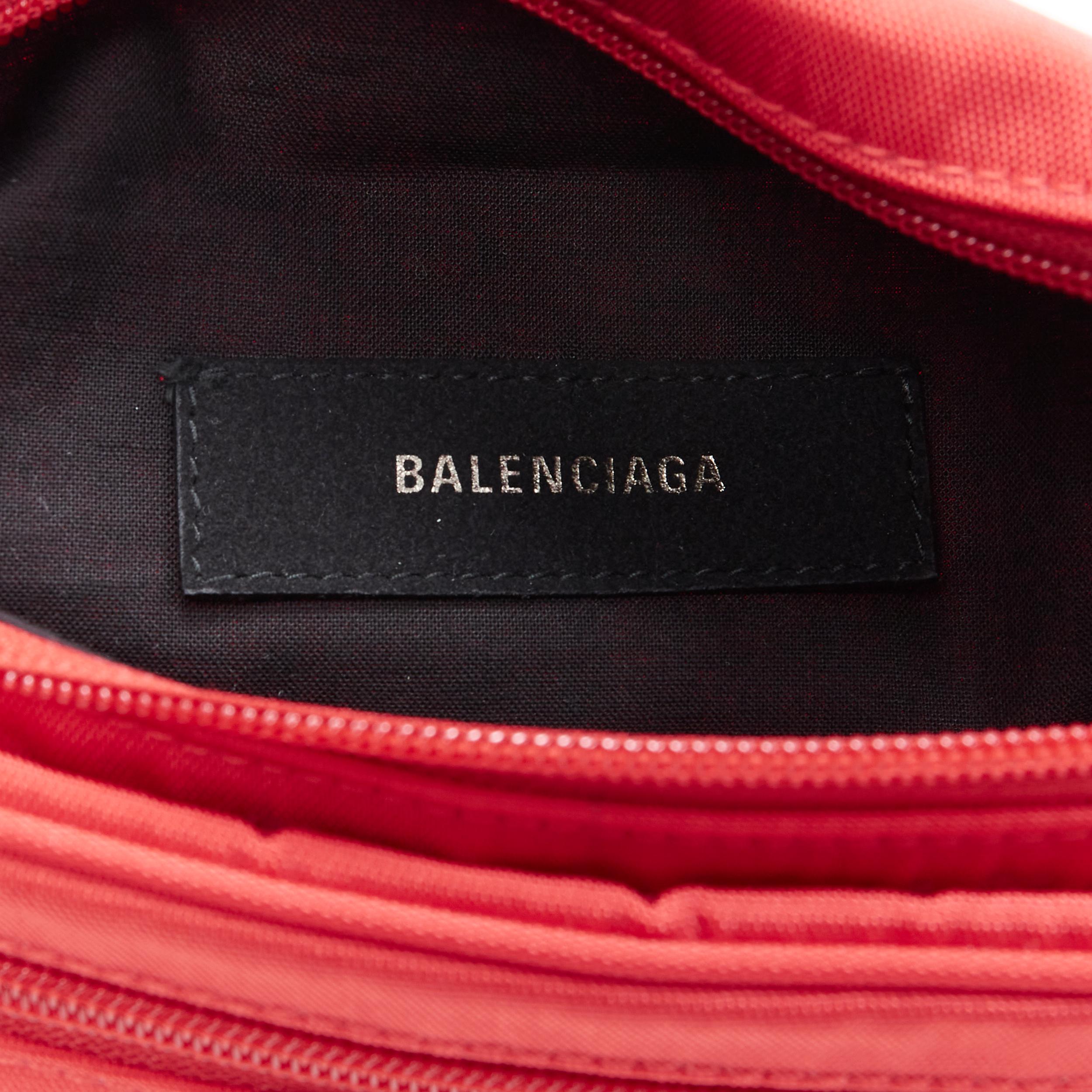 new BALENCIAGA DEMNA red logo dual pocket nylon black waist belt crossbody bag For Sale 2