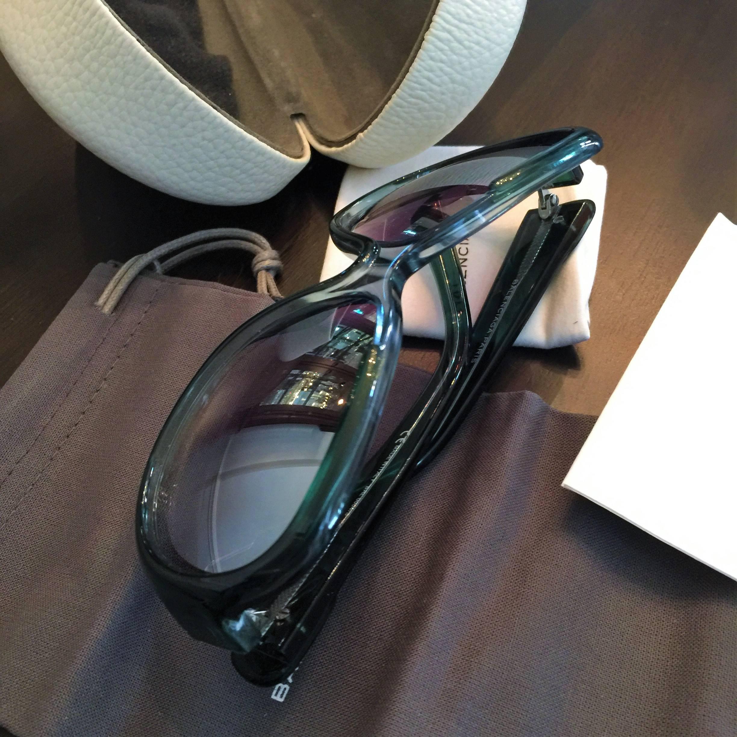 New Balenciaga Emerald Green Reflective Sunglasses With Case 2