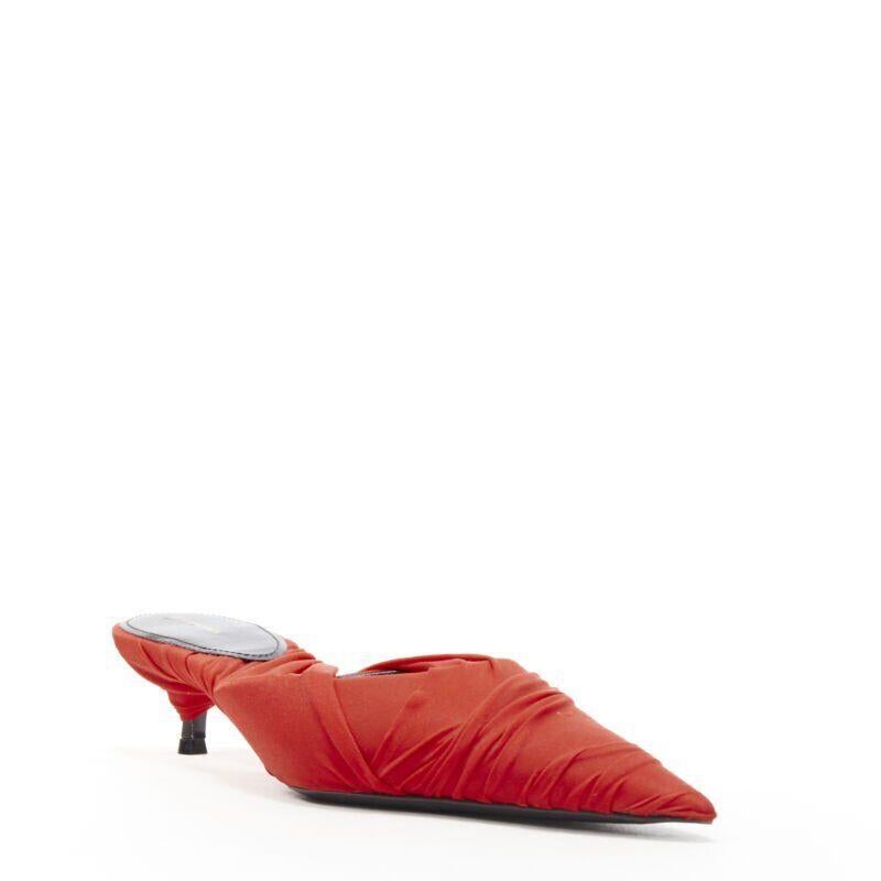 new BALENCIAGA Knife Drape Knit red fine jersey wrapped kitten heel mule EU37 In New Condition In Hong Kong, NT