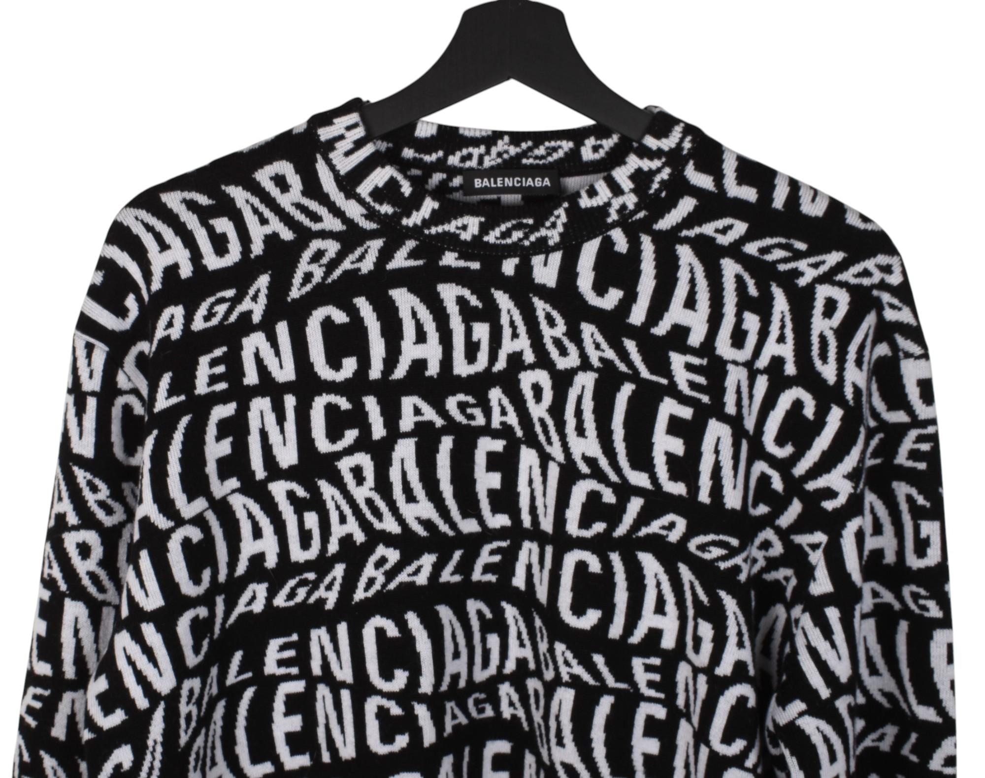 Check my other listings. Have many more designer clothes for sale. Open to any offers.
Item for sale is 100% genuine Balenciaga Logo Men Sweater, S1436, DE0, 546g
Color: white/black
(An actual color may a bit vary due to individual computer screen