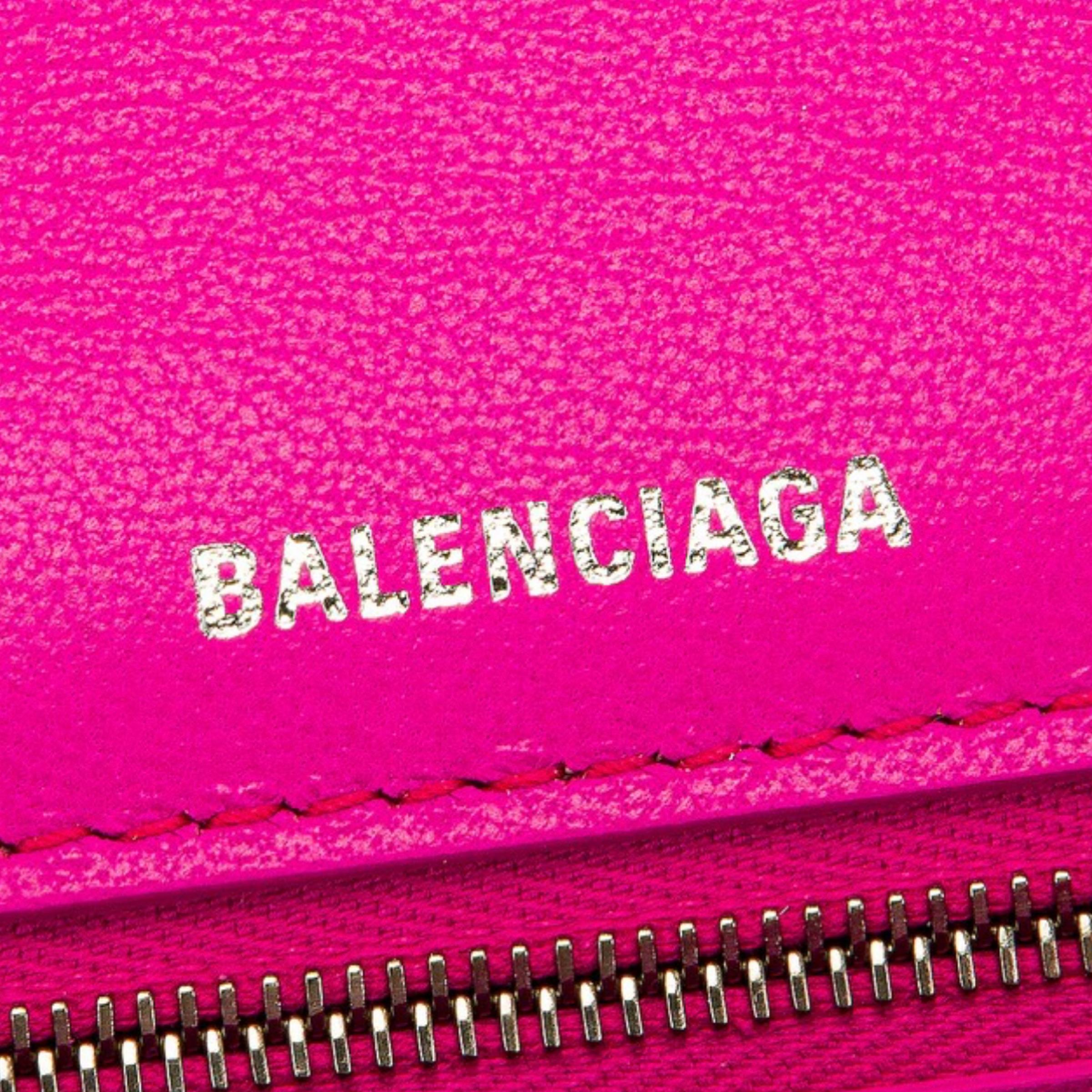 NEW Balenciaga Pink Hourglass Baguette Crocodile Skin Embossed Shoulder Bag For Sale 3