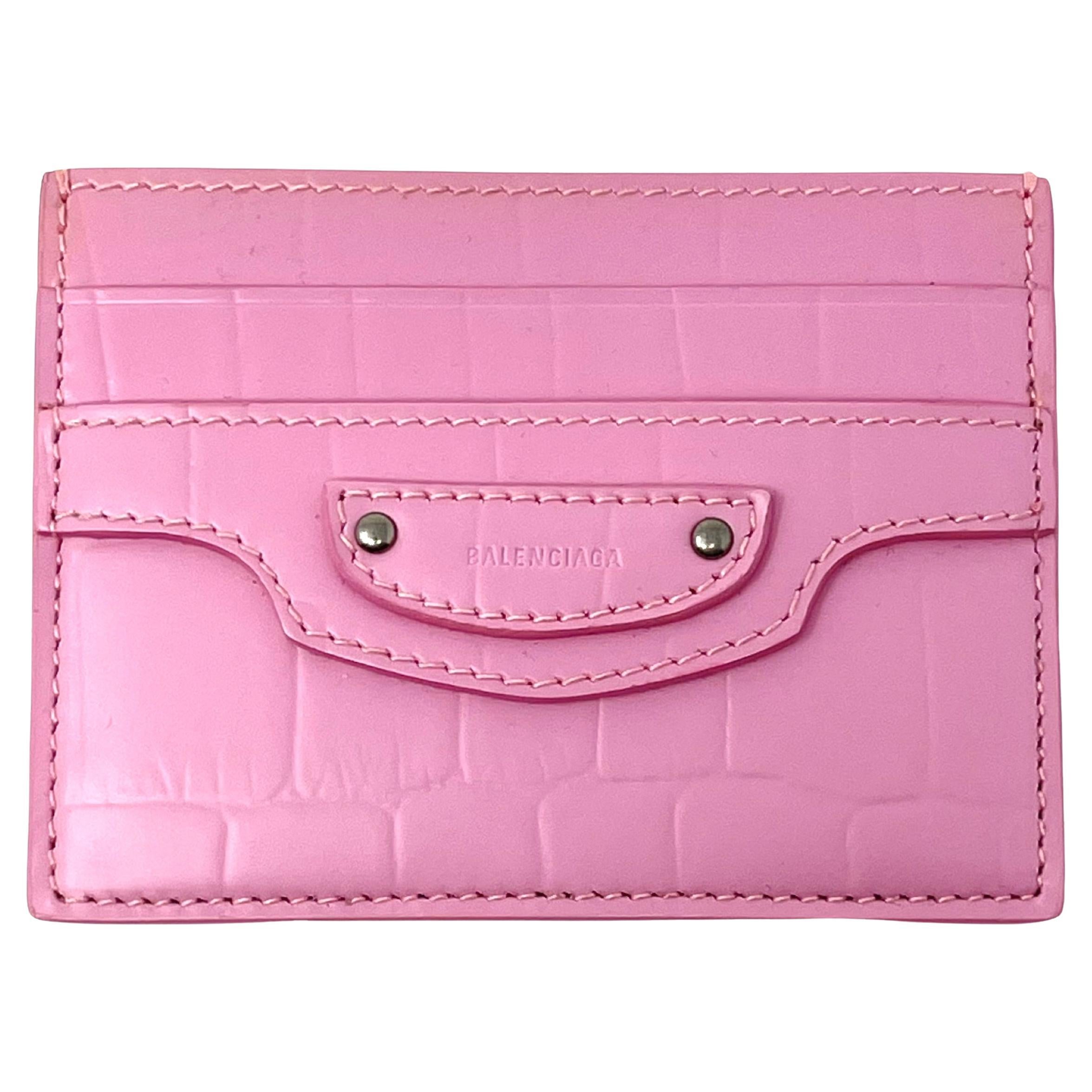 Hallo Beperkt Vaardigheid NEW Balenciaga Pink Neo Classic Crocodile Skin Pattern Card Holder Wallet  For Sale at 1stDibs